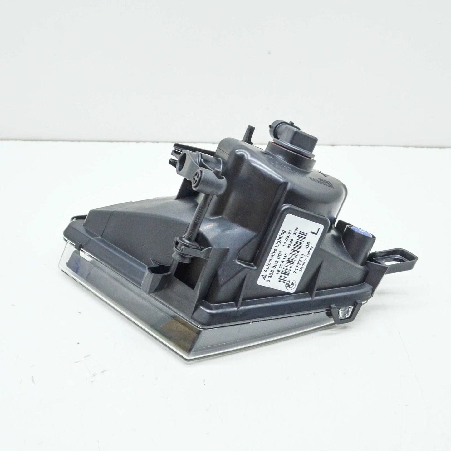 NEW BMW 5 E60 FRONT LEFT FOG LIGHT 63177177711 ORIGINAL