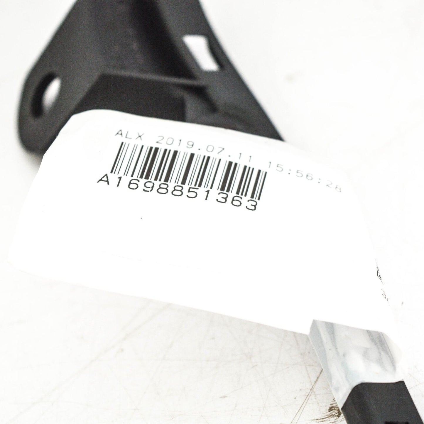 NEW MERCEDES-BENZ A W169 REAR BUMPER LEFT SIDE HOLDER A1698851363 ORIGINAL