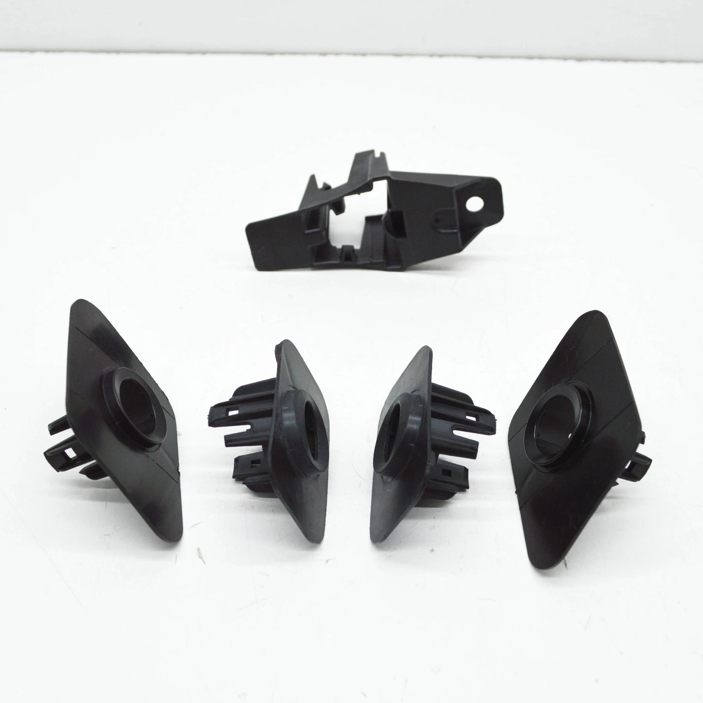 NEW BMW X3 G01 FRONT BUMPER PDC PARKTRONIC HOLDER 51117484789 ORIGINAL