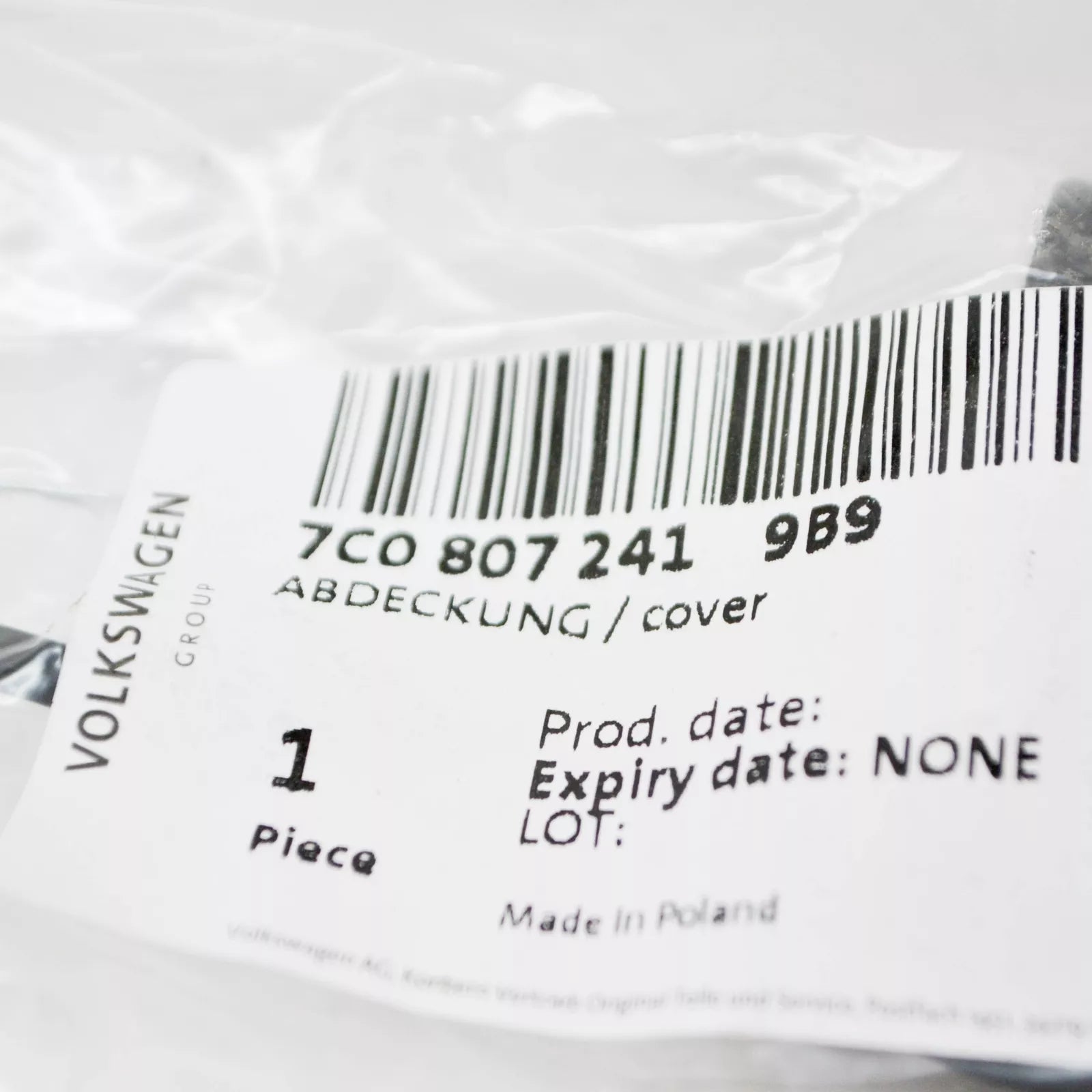 NEW VOLKSWAGEN CRAFTER SY FRONT BUMPER TOW HOOK EYE COVER 7C08072419B9 ORIGINAL