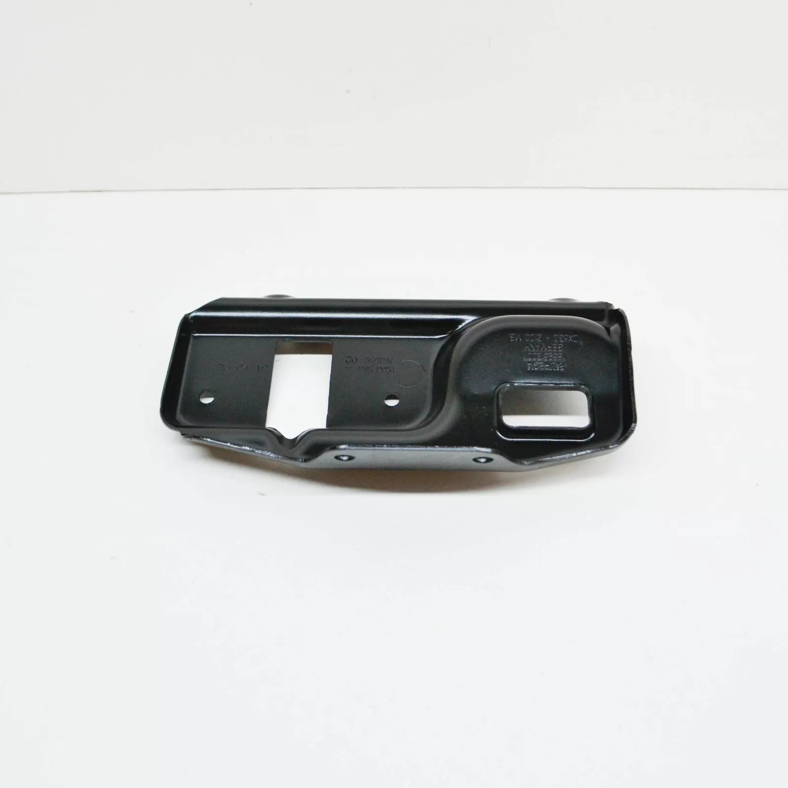 NEW BMW 1 CABRIO E88 FRONT REINFORCEMENT SUPPORT LOCK 51117148759 7148759