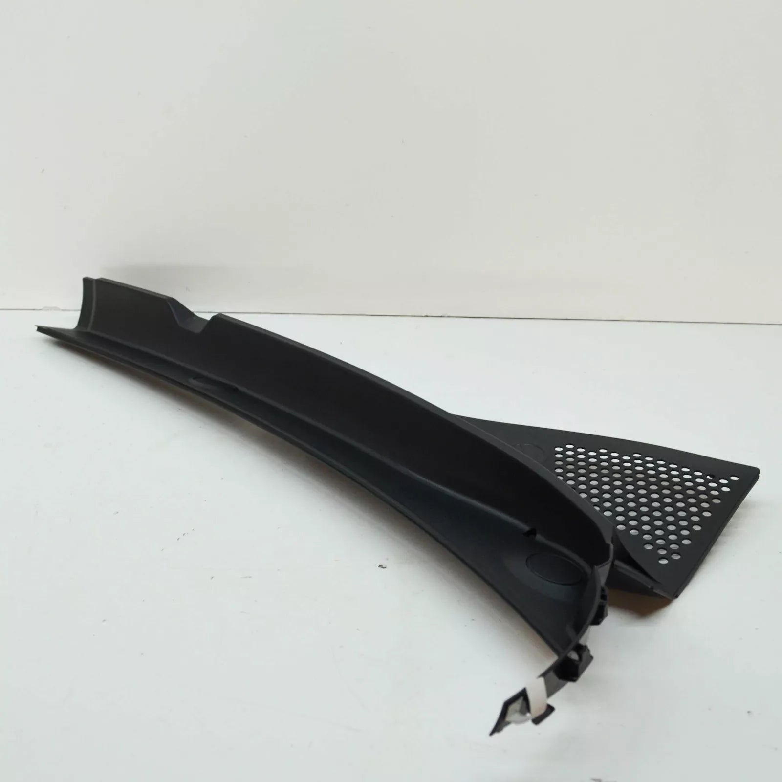 NEW VOLKSWAGEN E-UP FRONT WINDSHIELD RIGHT COVER LHD 1S1819404E9B9 ORIGINAL