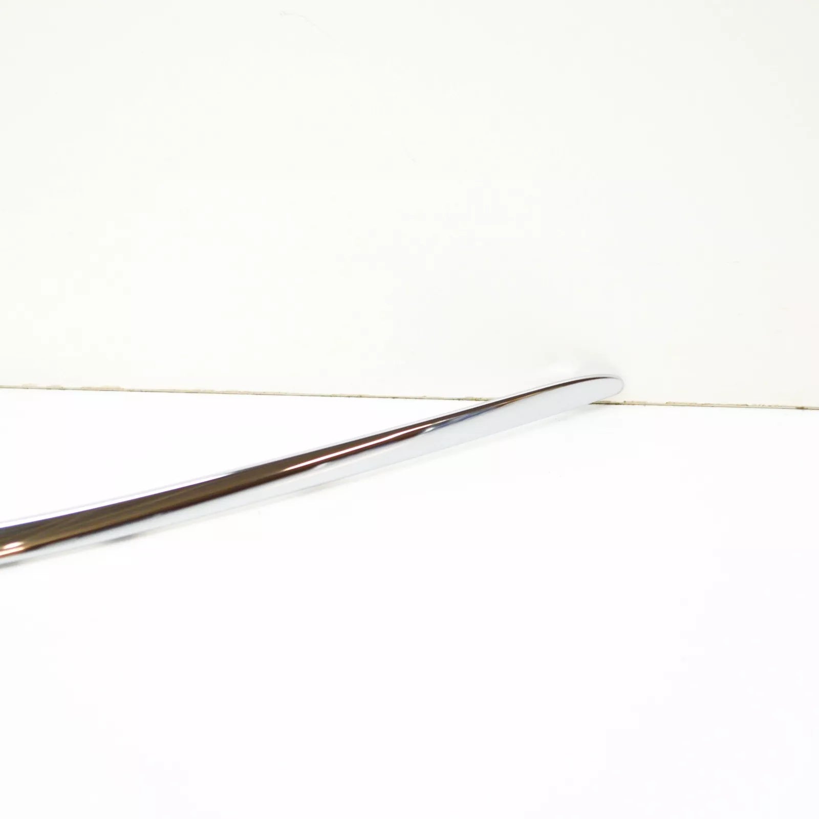 NEW MB S-CLASS W221 FRONT BUMPER LEFT LOWER CHROME TRIM A2218850121 ORIGINAL