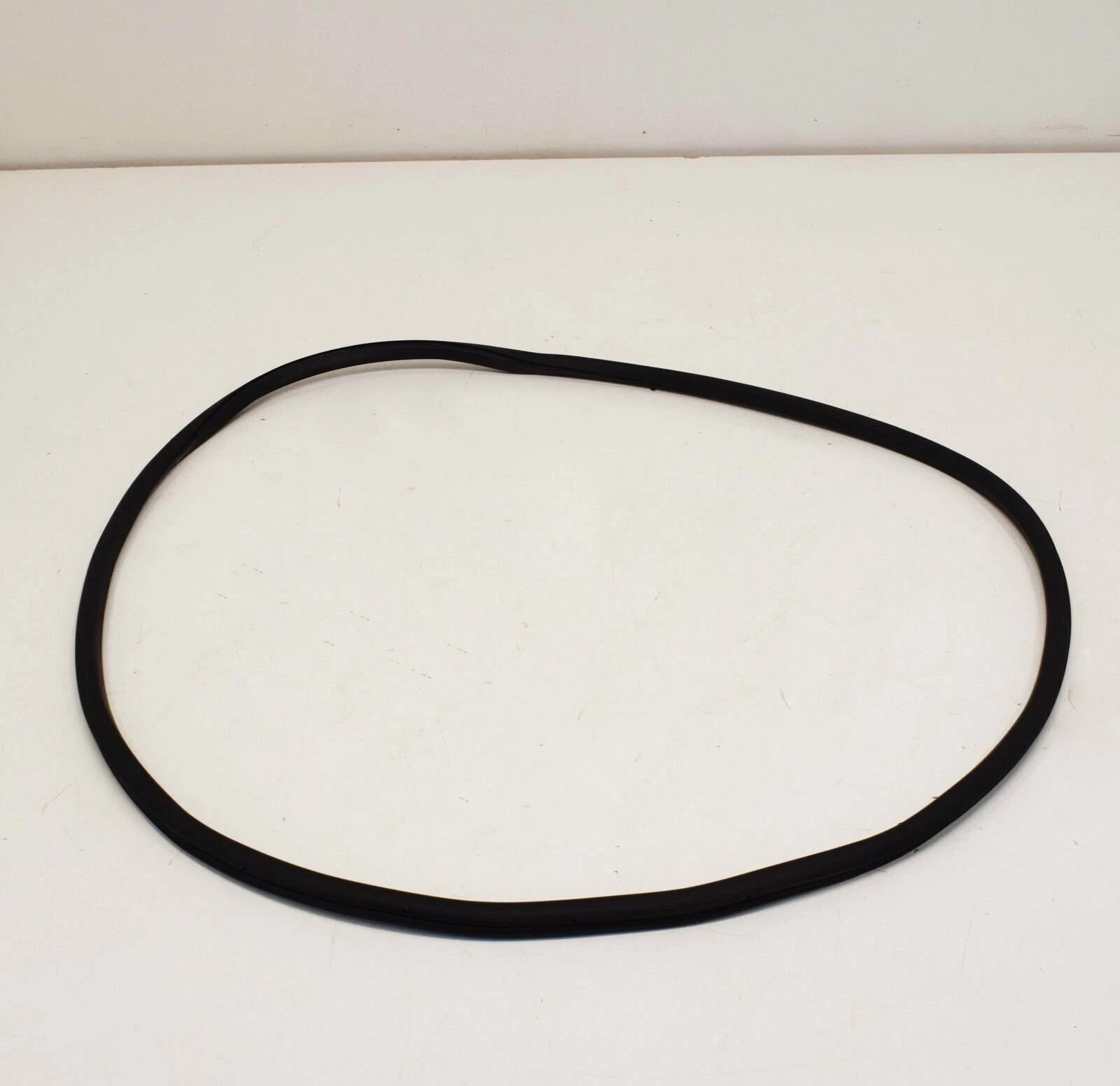 NEW VW TIGUAN MK1 REAR RIGHT DOOR SEAL RUBBER 5N0867913A9B9 ORIGINAL