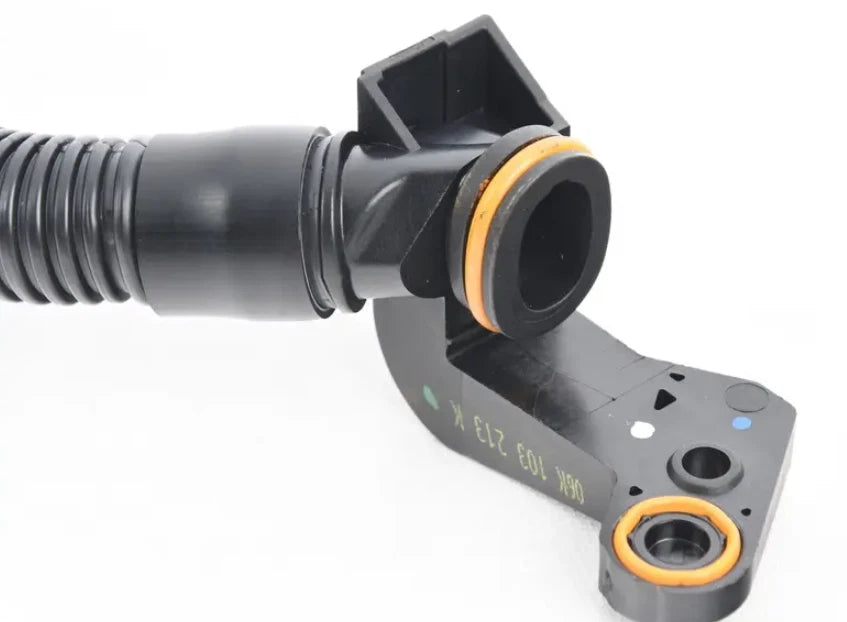 NEW AUDI Q2 CYLINDER HEAD COVER BREATHER HOSE 06K103213K ORIGINAL