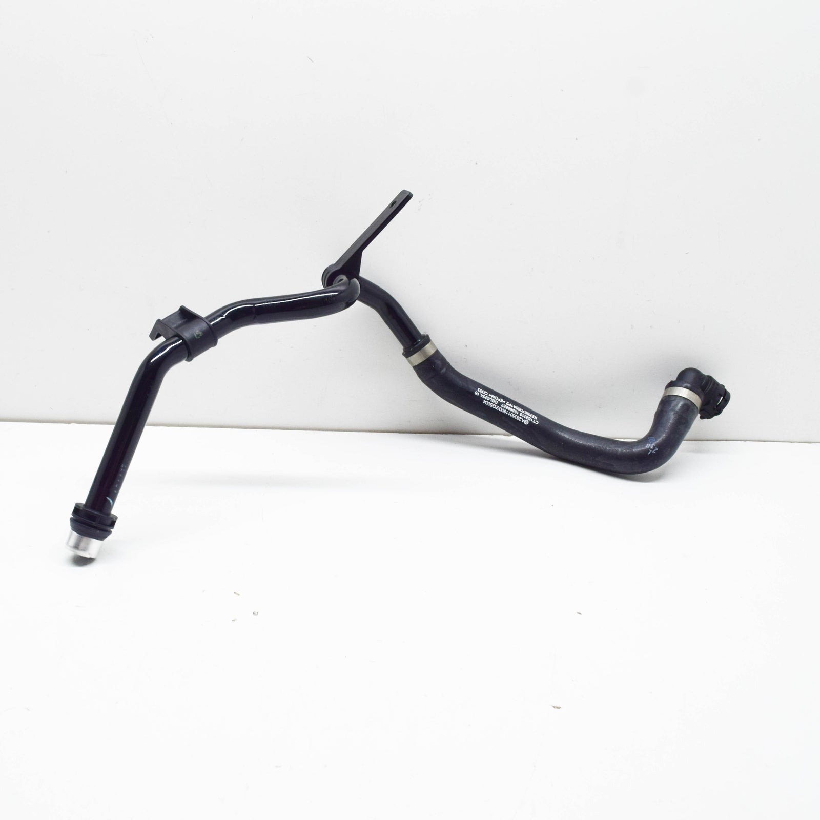 NEW MERCEDES-BENZ EQC COOLANT FILLING HOSE PIPE A2935011600 ORIGINAL