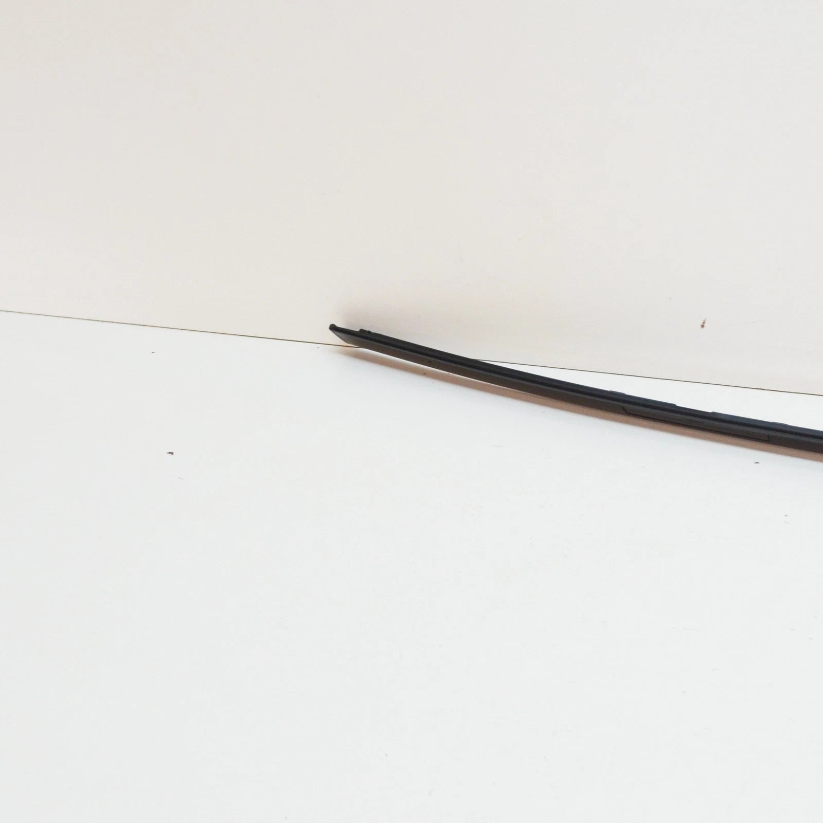 NEW BMW M4 COUPE F82 RIGHT SIDE ROOF STRIP MOLDING TRIM 51138061450 ORIGINAL