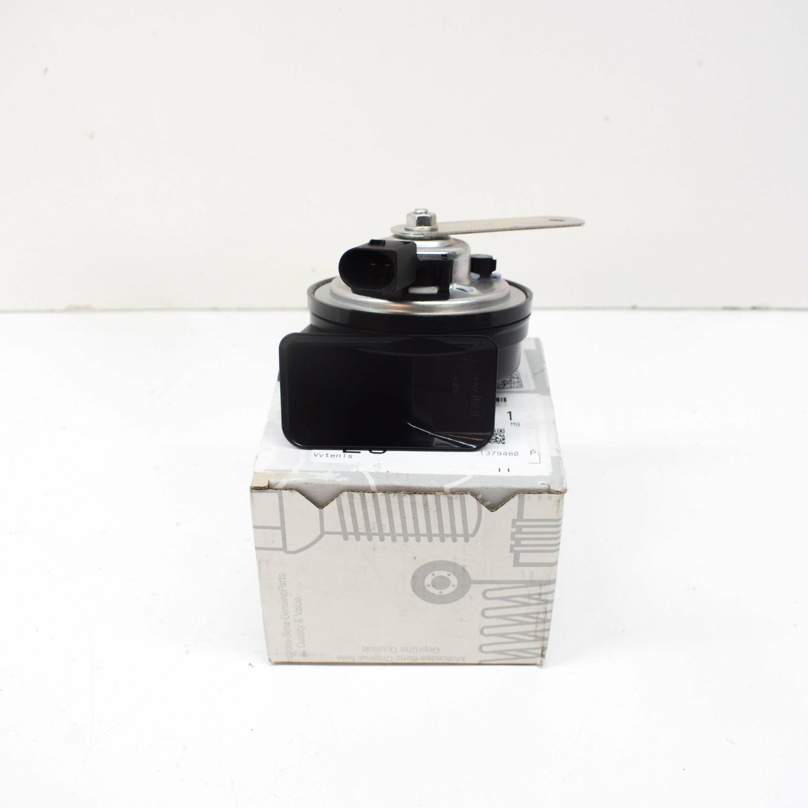 NEW MERCEDES-BENZ GLE W167 LOW NOTE HORN SIGNAL A0005424800 ORIGINAL