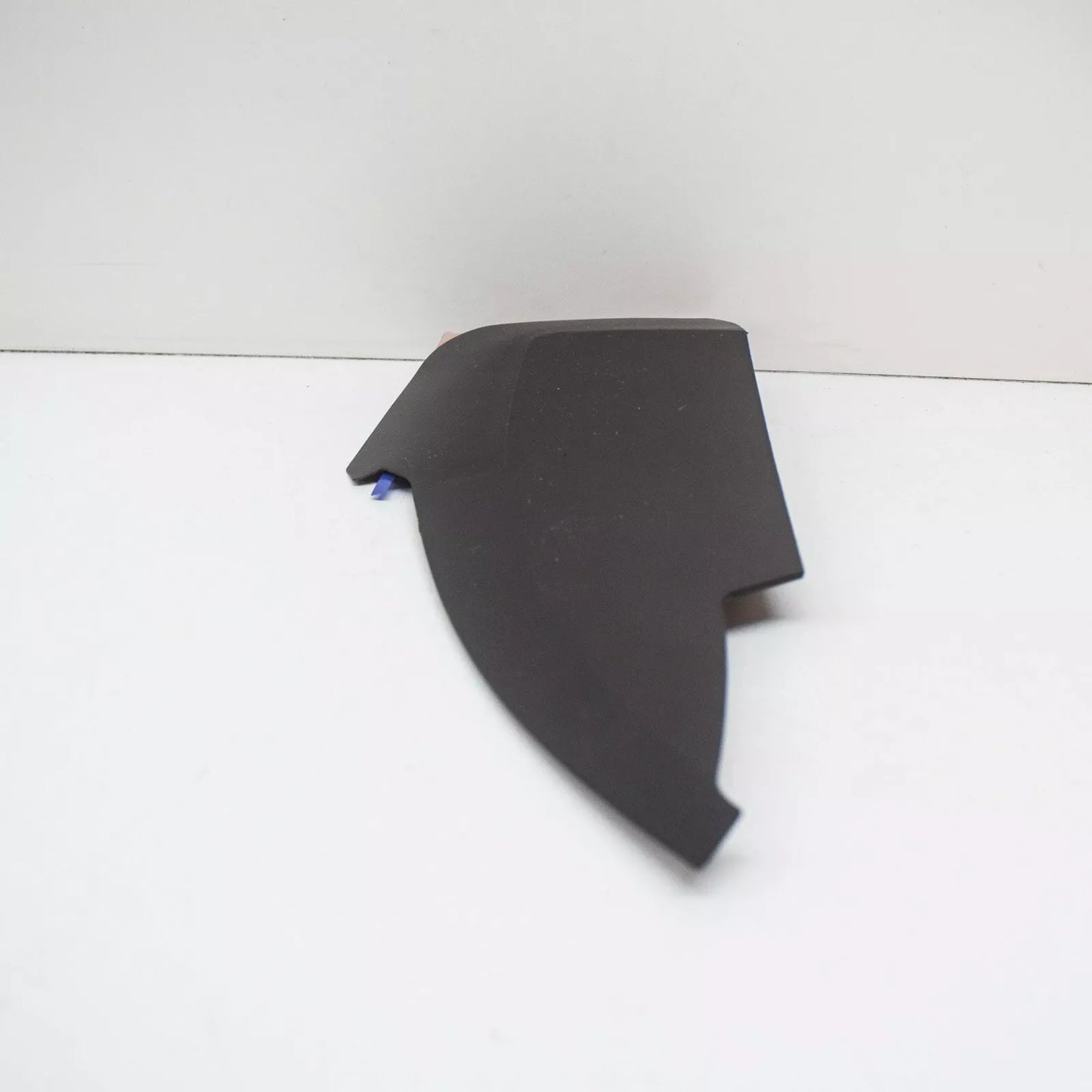 NEW AUDI TT FV MK3 REAR LEFT TAIL LIGHT TRIM 8S0945253 ORIGINAL
