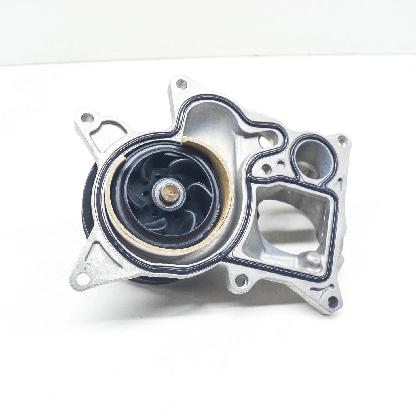 NEW BMW E70N E71 F01N F02N F06 F06N F07 X5 WATER PUMP 8516205 11518516205