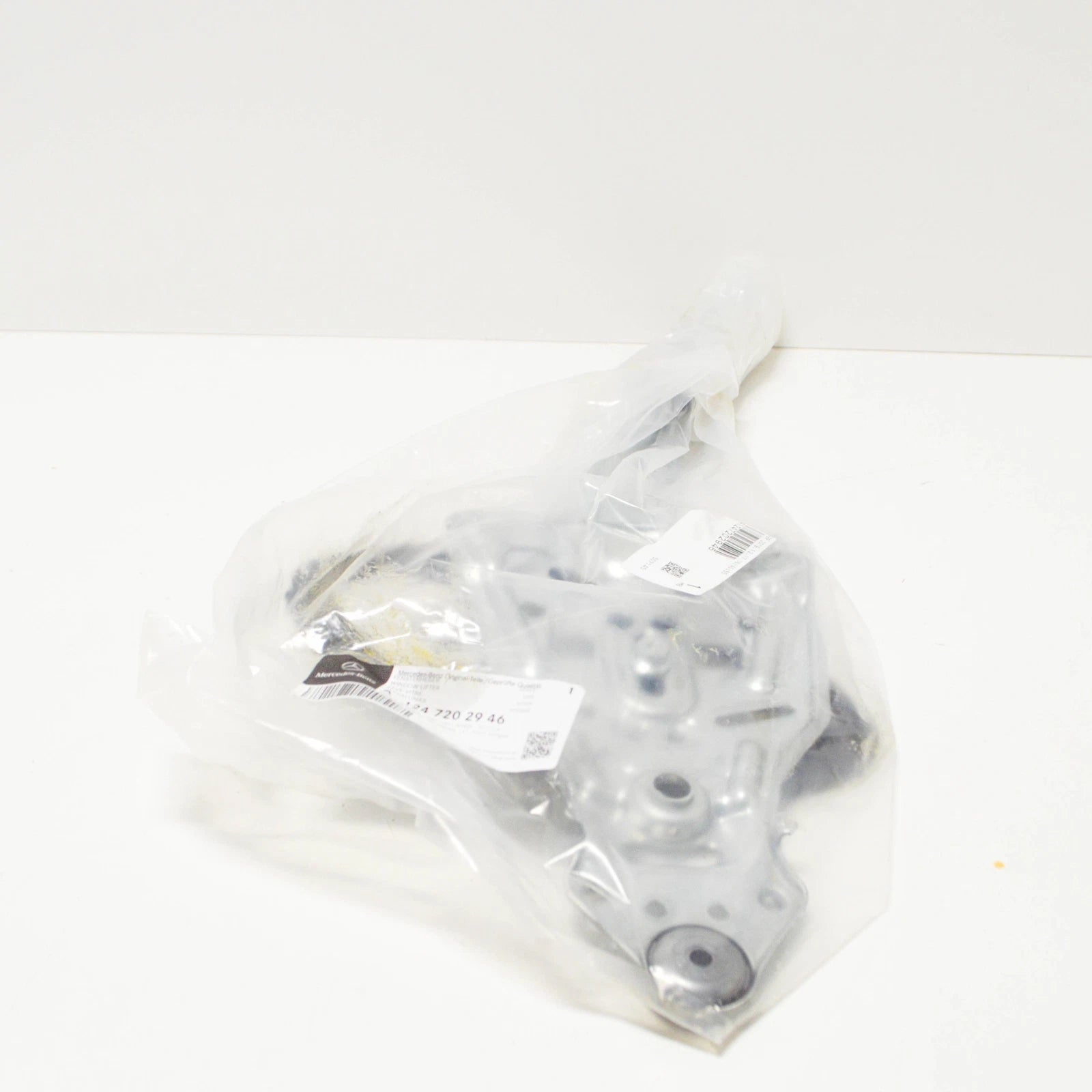 NEW MB E W124 FRONT LEFT DOOR WINDOW GLASS REGULATOR A1247202946 ORIGINAL