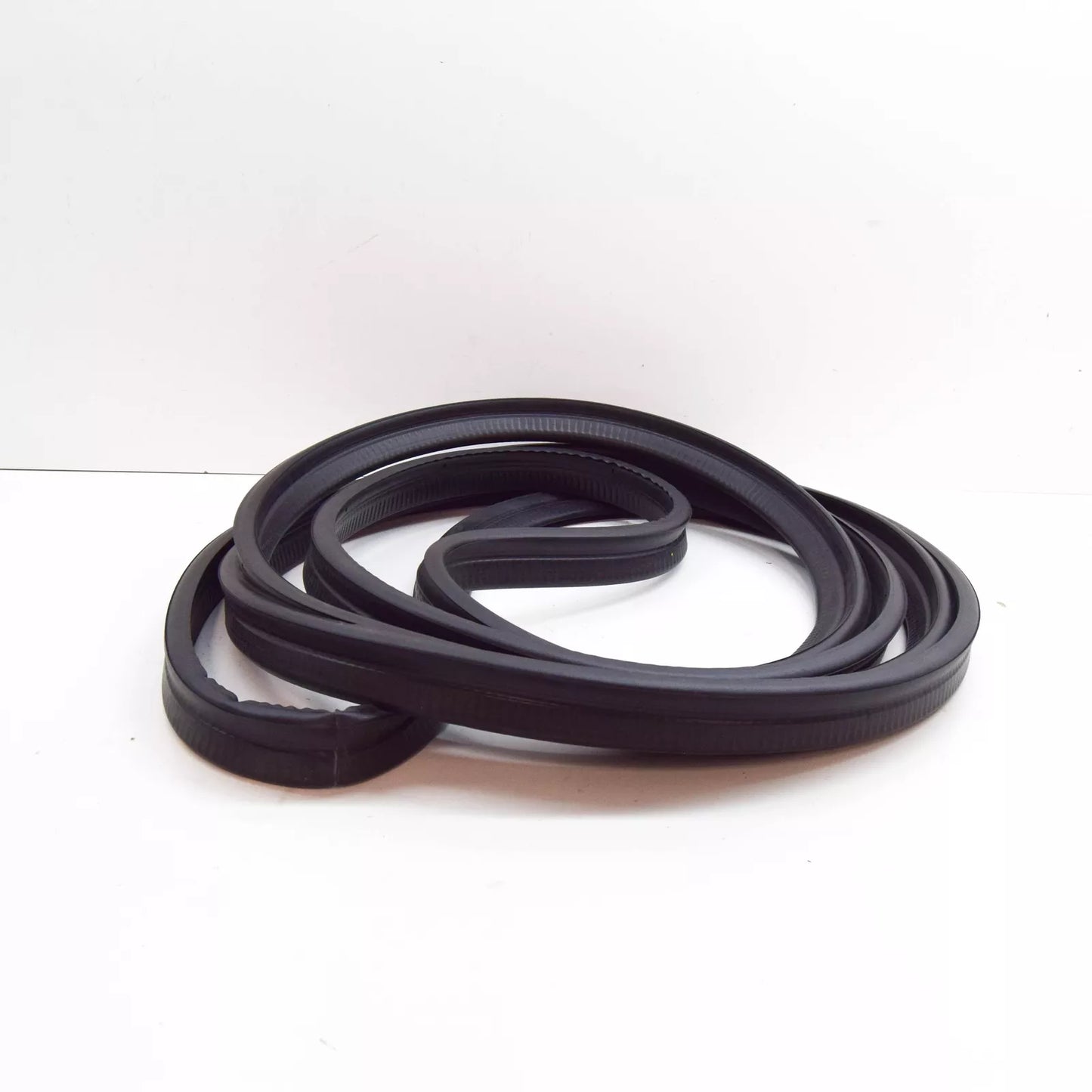 NEW MERCEDES-BENZ SPRINTER 907 REAR-END DOOR SURROUND SEAL A9077250300 ORIGINAL