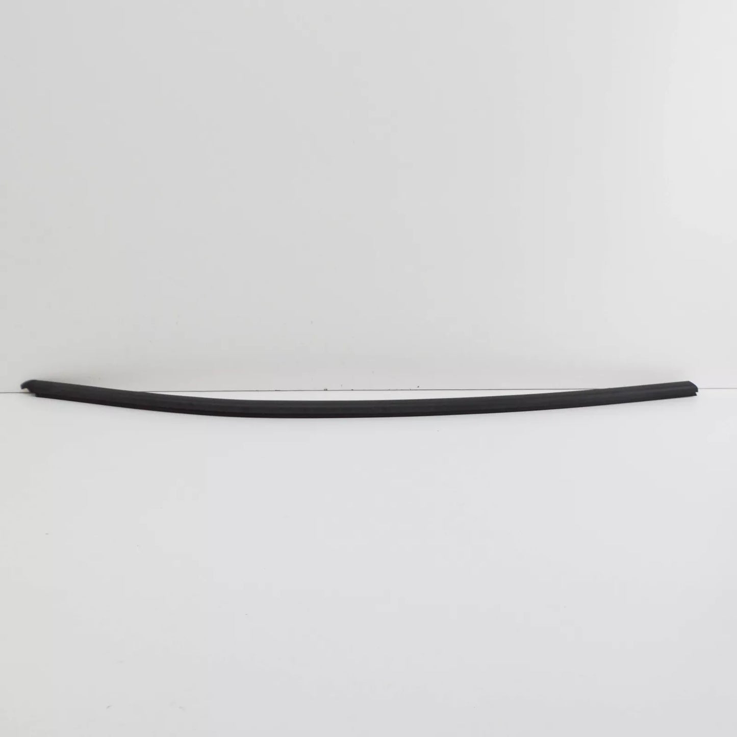 NEW VW TRANSPORTER T6 FRONT LEFT DOOR WINDOW OUTER SEAL 7LA837703A ORIGINAL