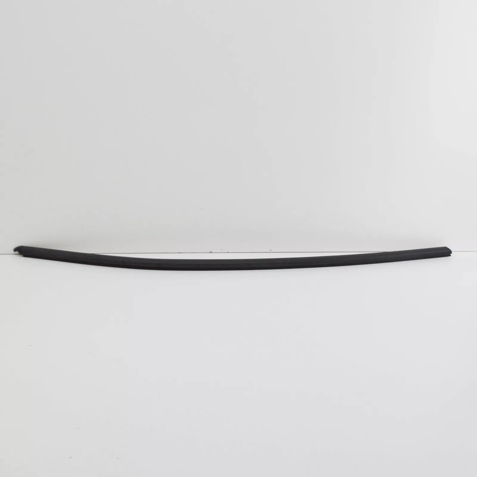 NEW VW TRANSPORTER T6 FRONT LEFT DOOR WINDOW OUTER SEAL 7LA837703A ORIGINAL