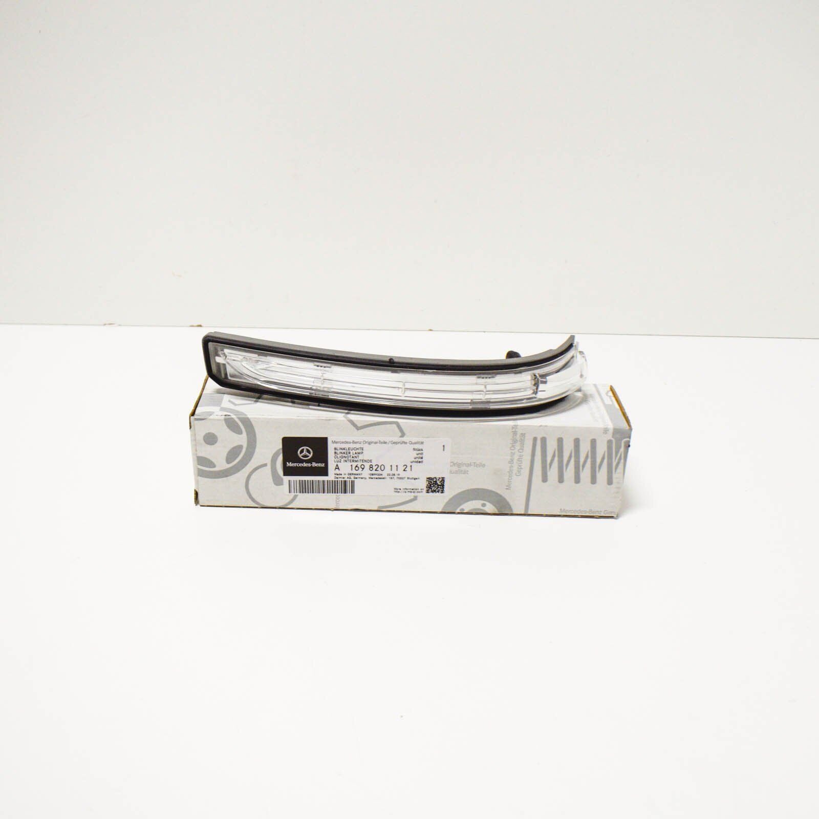 NEW MERCEDES BENZ A W169 LEFT MIRROR TURN SIGNAL A1698201121 ORIGINAL