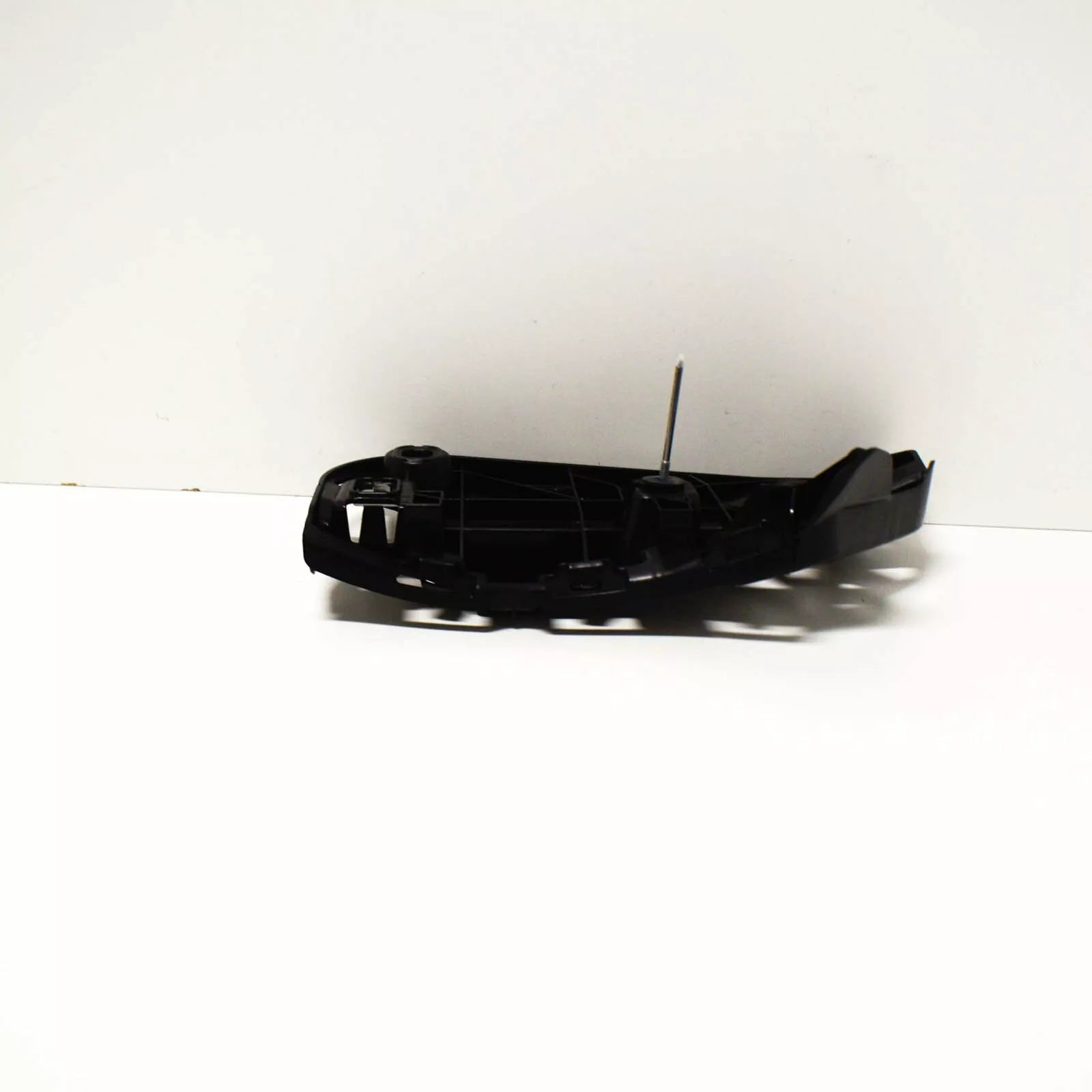 NEW MERCEDES-BENZ CLS C257 REAR LEFT BUMPER BASIC MOUNT A2578805400