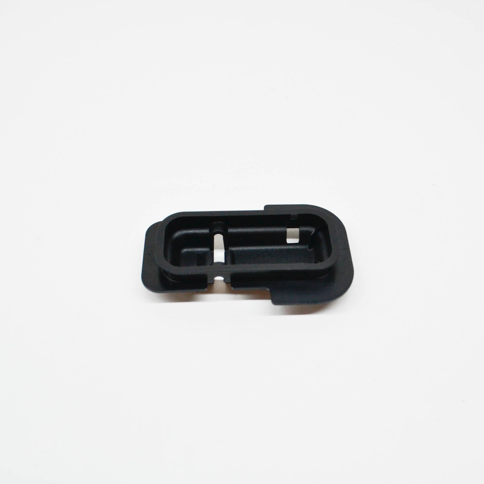 new ford focus mk3 estate load compartment trim tie down hook 1866111 original