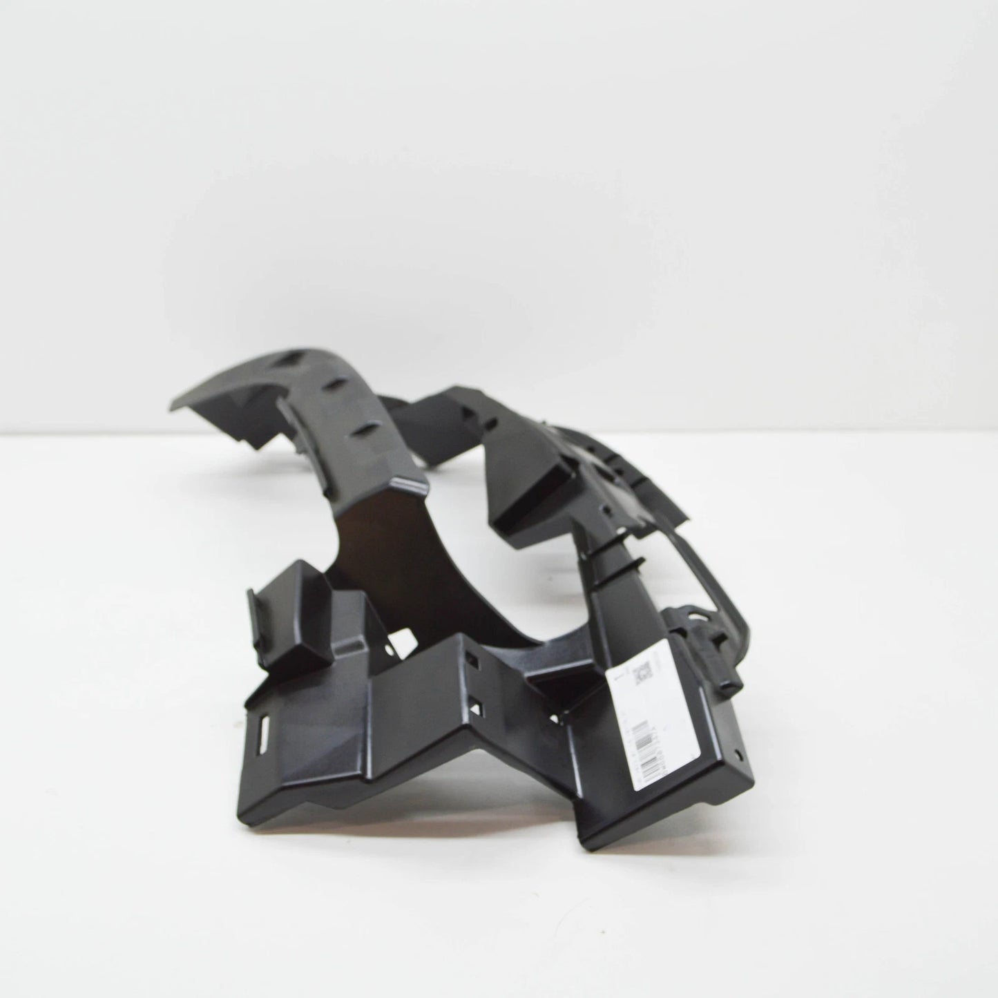 NEW AUDI A5 F53 REAR LEFT BUMPER BRACKET 8W6807347A