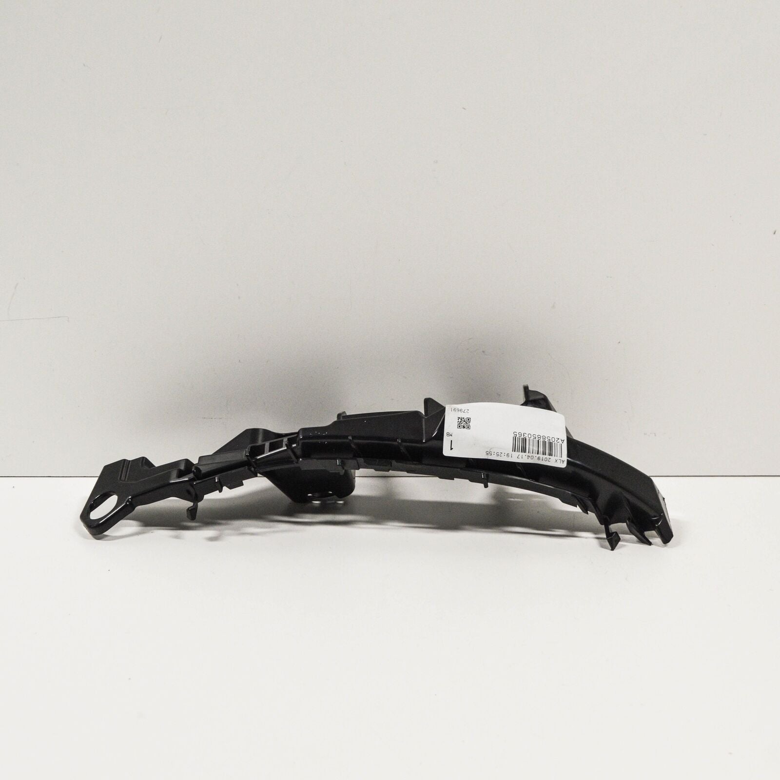 NEW MERCEDES BENZ C W205 REAR BUMPER LEFT BRACKET HOLDER A2058850365 ORIGINAL