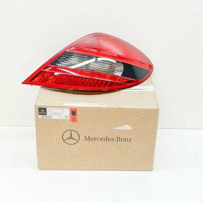 NEW MERCEDES-BENZ SLK R171 REAR RIGHT TAILLIGHT A1718200664 ORIGINAL