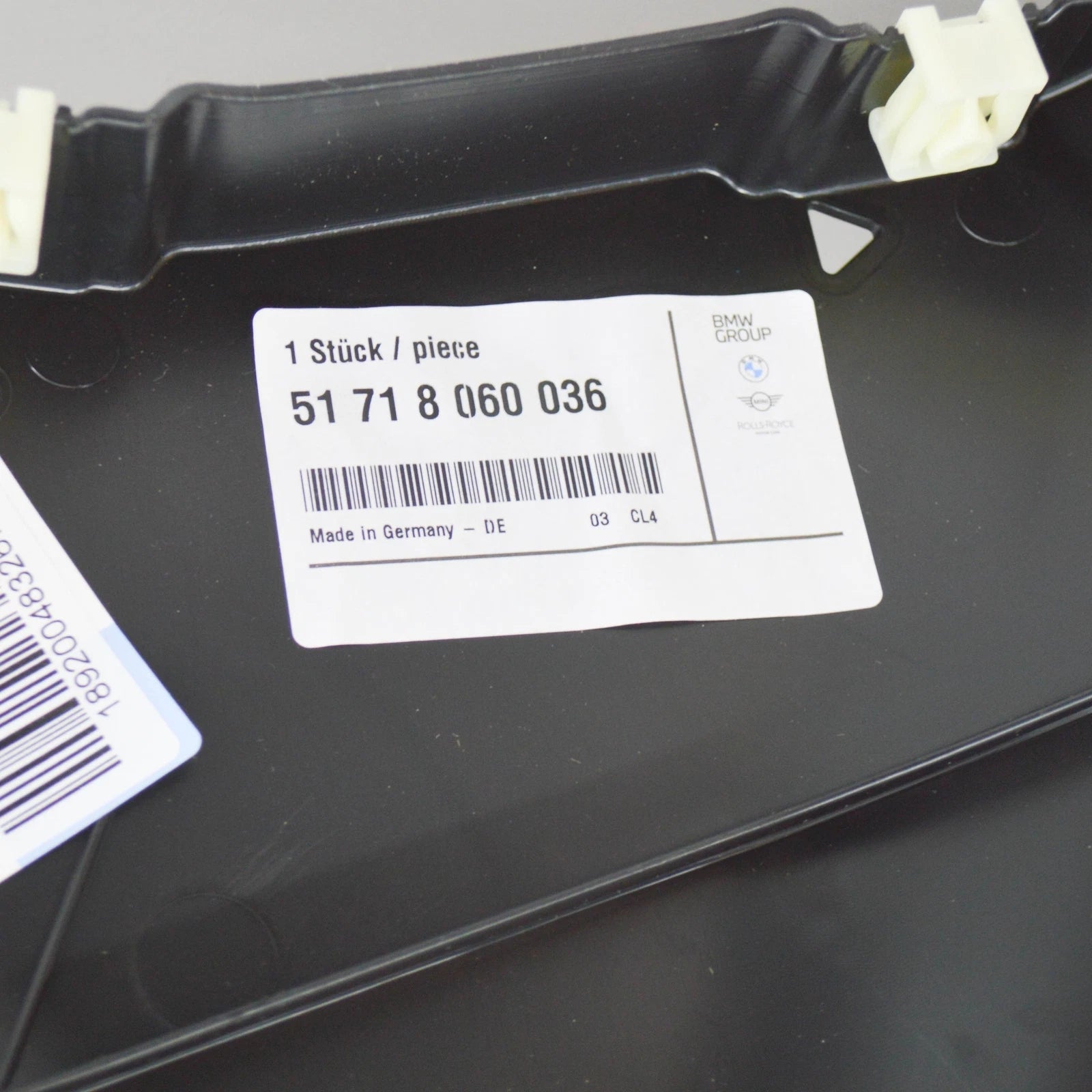 NEW BMW 8 G14 FRONT RIGHT WHEELARCH BOTTOM FRONT COVER 51718060036 ORIGINAL