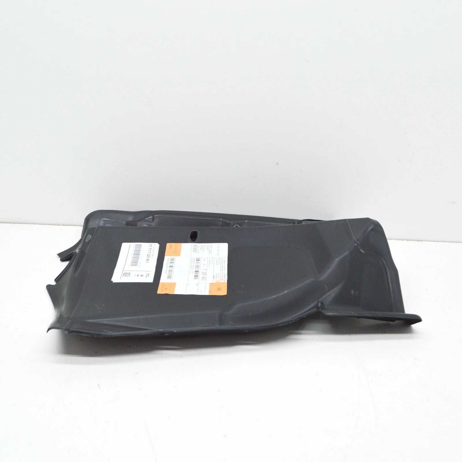 NEW BMW X5 E70 FRONT LEFT WHEEL ARCH COVER 51717325401 7325401 ORIGINAL