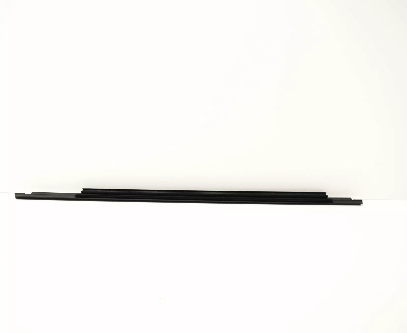 NEW AUDI A4 B8 REAR RIGHT WINDOW TRIM 8K0839478F 2014