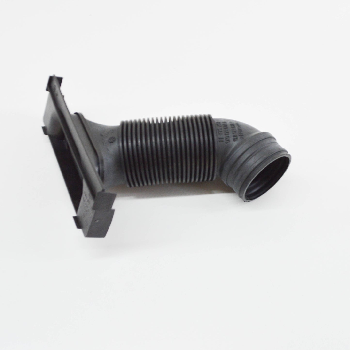 NEW VOLKSWAGEN TOURAN 1T AIR INTAKE TUBE 1K0129609A ORIGINAL
