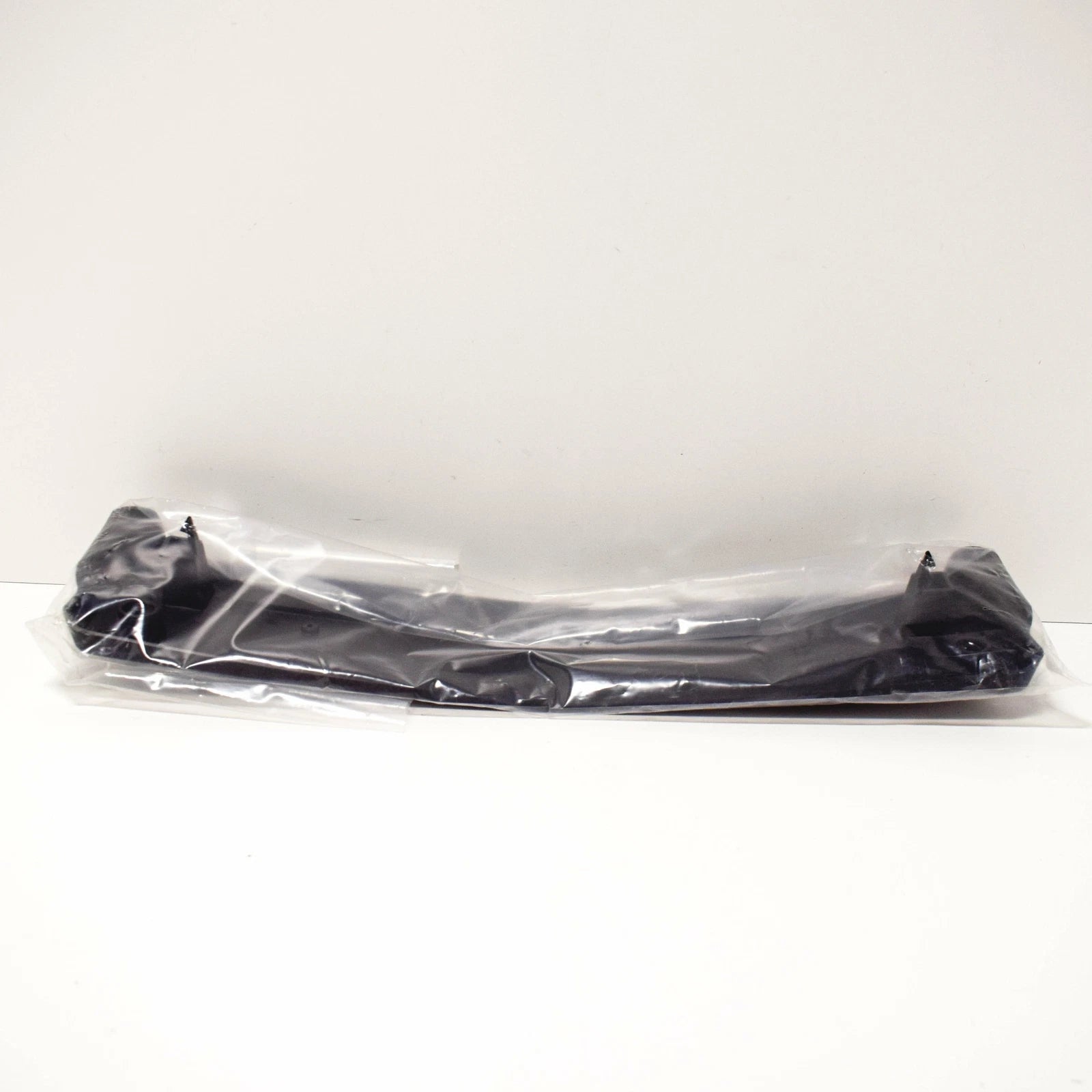 NEW MERCEDES-BENZ SLK R172 FRONT LICENSE PLATE HOLDER A1728850681