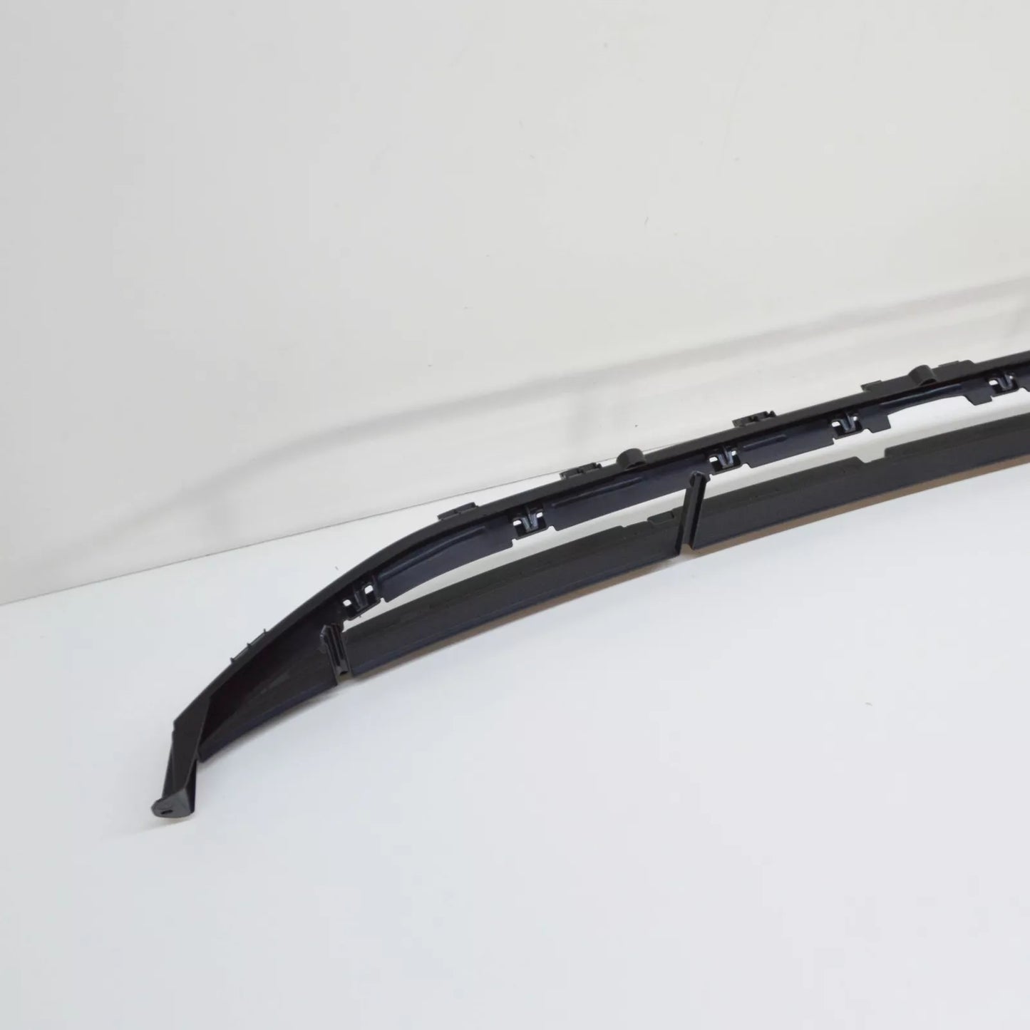 NEW AUDI E-TRON SPORTBACK GEA FRONT BUMPER CENTER LOWER GRILLE 4KE8076479B9