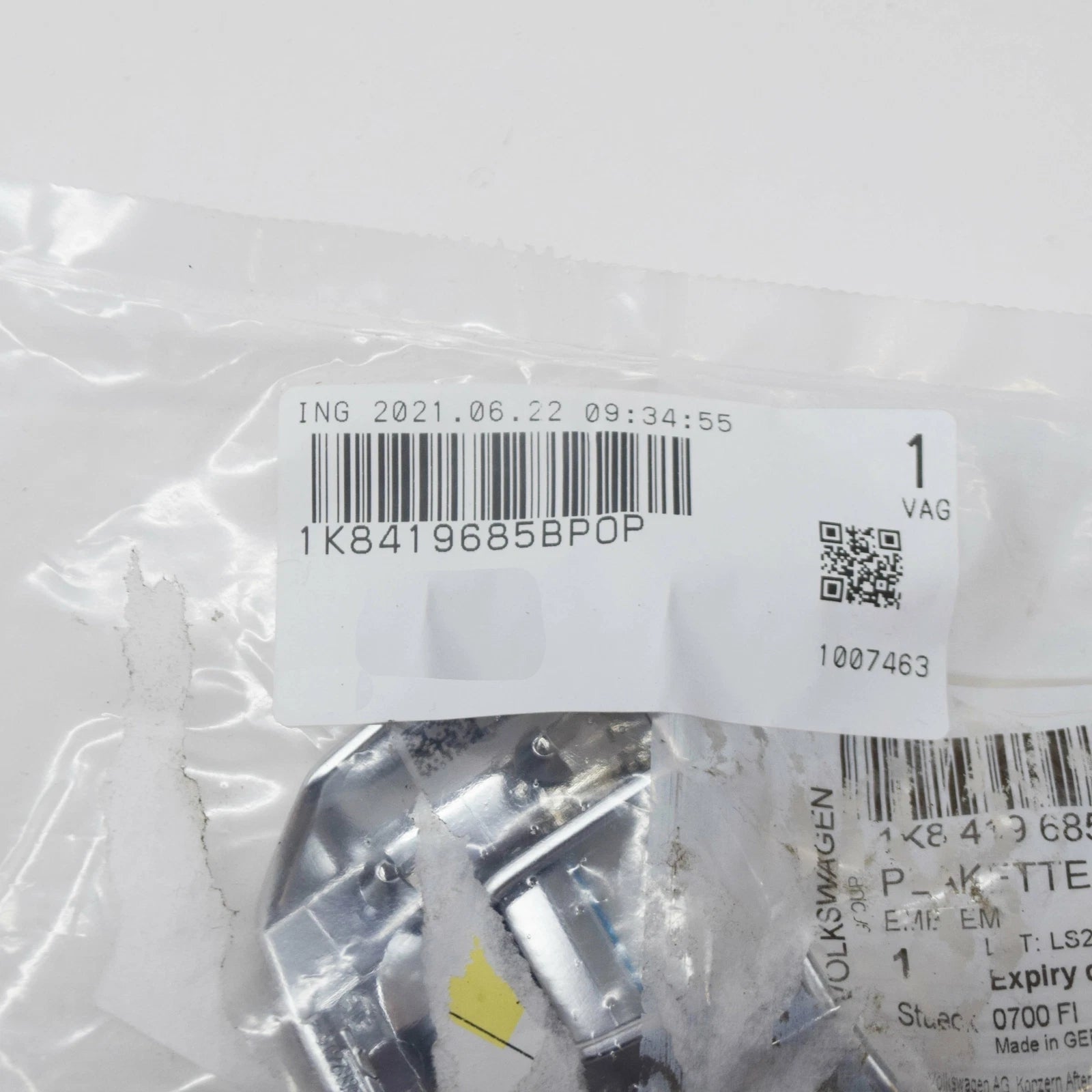 NEW VW TIGUAN 5N STEERING WHEEL BADGE EMBLEM 1K8419685BPOP