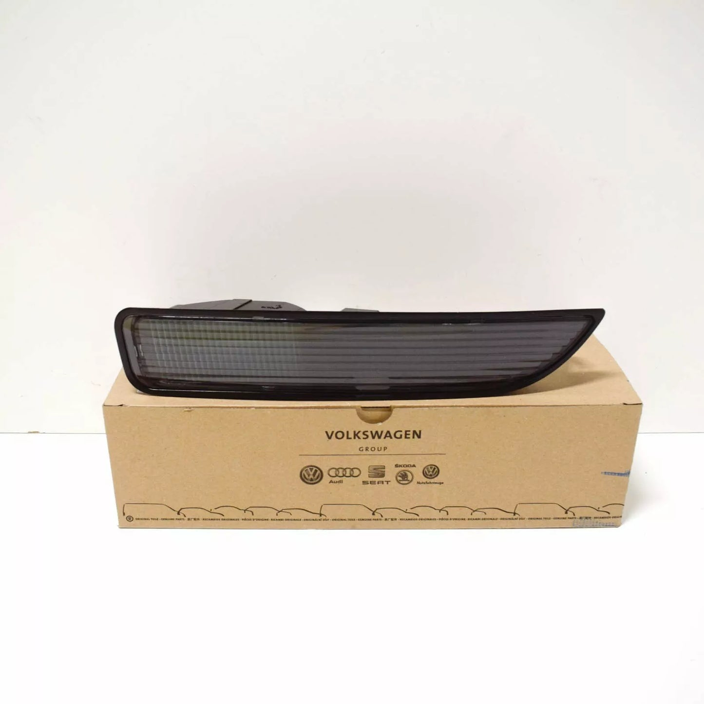 NEW VW BEETLE 1C REAR BUMPER RIGHT LOWER REVERSING LIGHT 1C0941072G