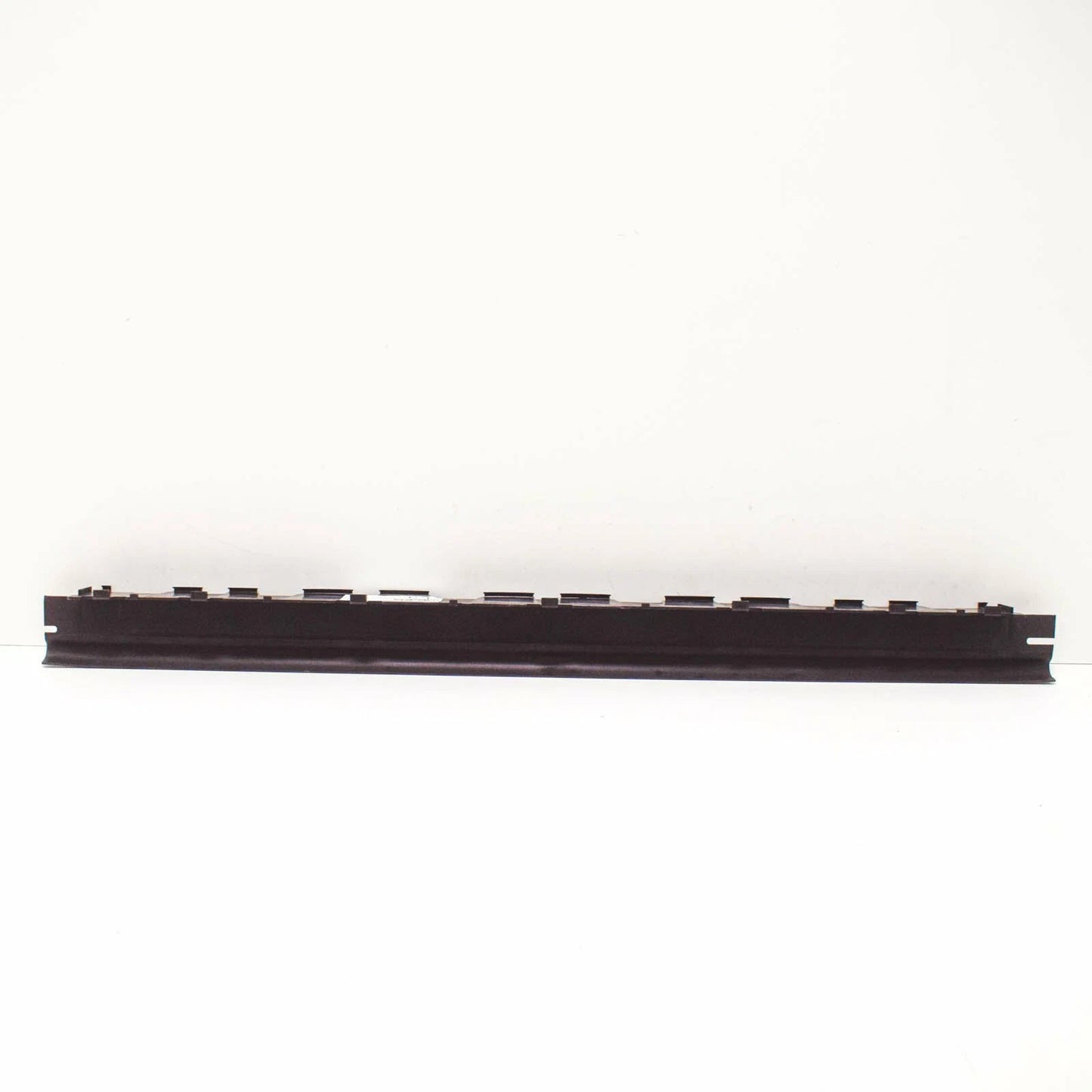 NEW AUDI Q5 8R LOWER SEALING STRIP AIR GUIDE 8R0121331C