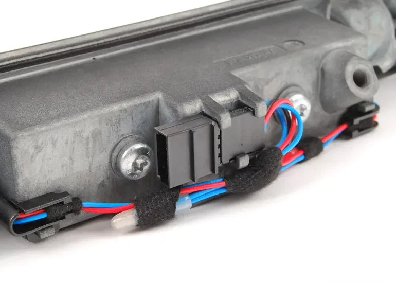 NEW AUDI A8 D3 REAR LID HANDLE GRIP MOLDING 8E0827574E3FZ ORIGINAL