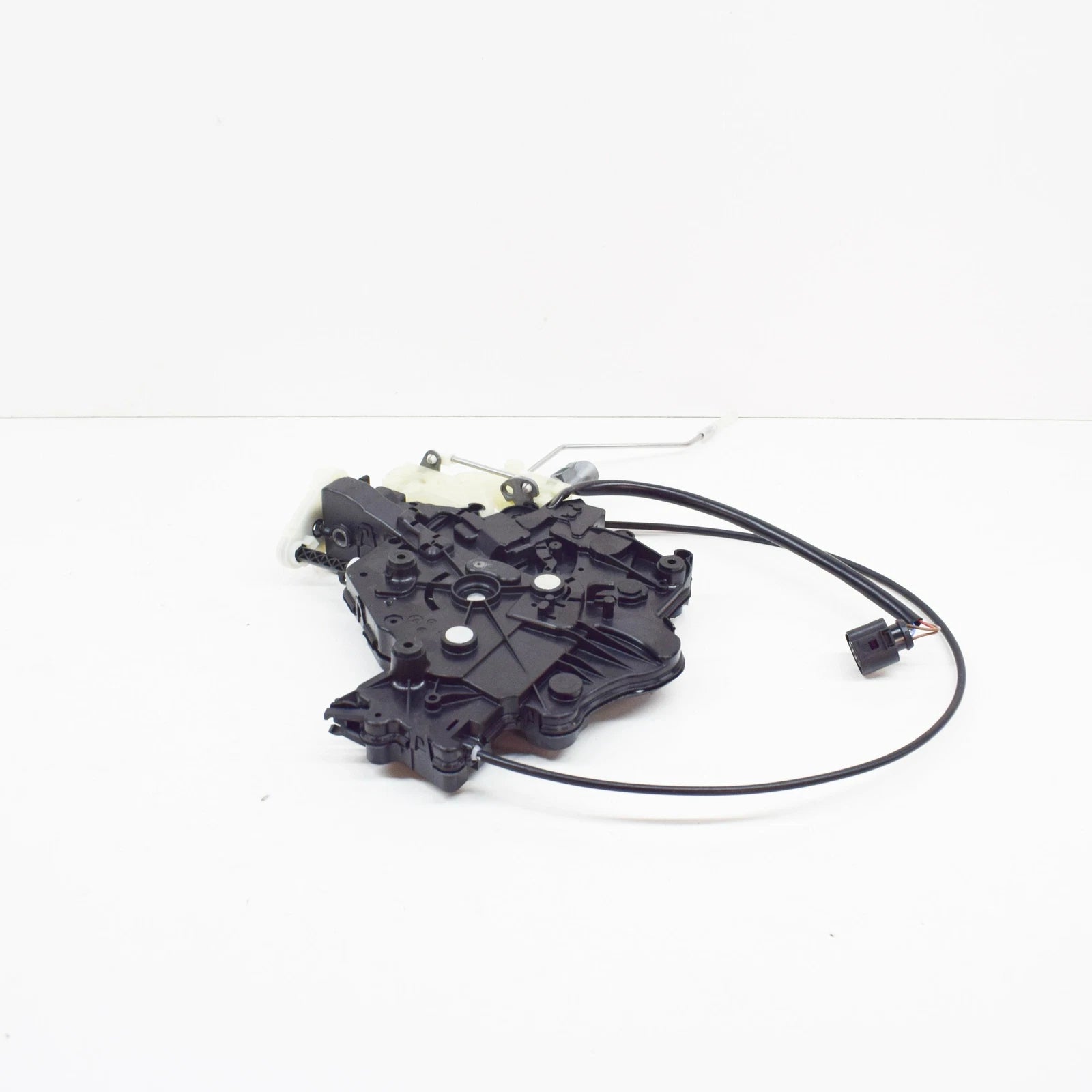 NEW VW CADDY 2K MK3 LEFT SLIDING DOOR REMOTE OPERATED LOCK 2K5843653C ORIGINAL