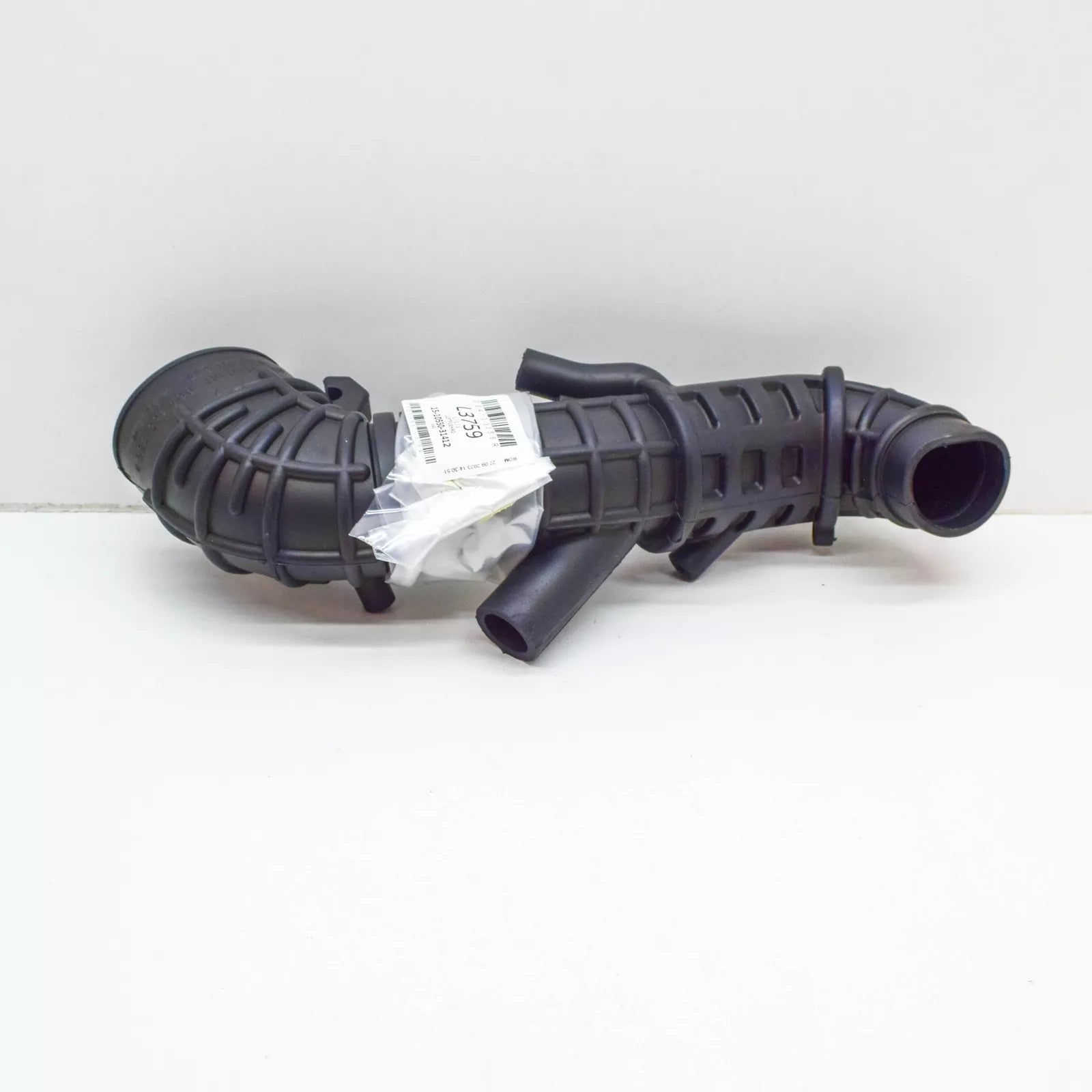 NEW AUDI TT 8N TURBO INLET HOSE 06A133356R ORIGINAL