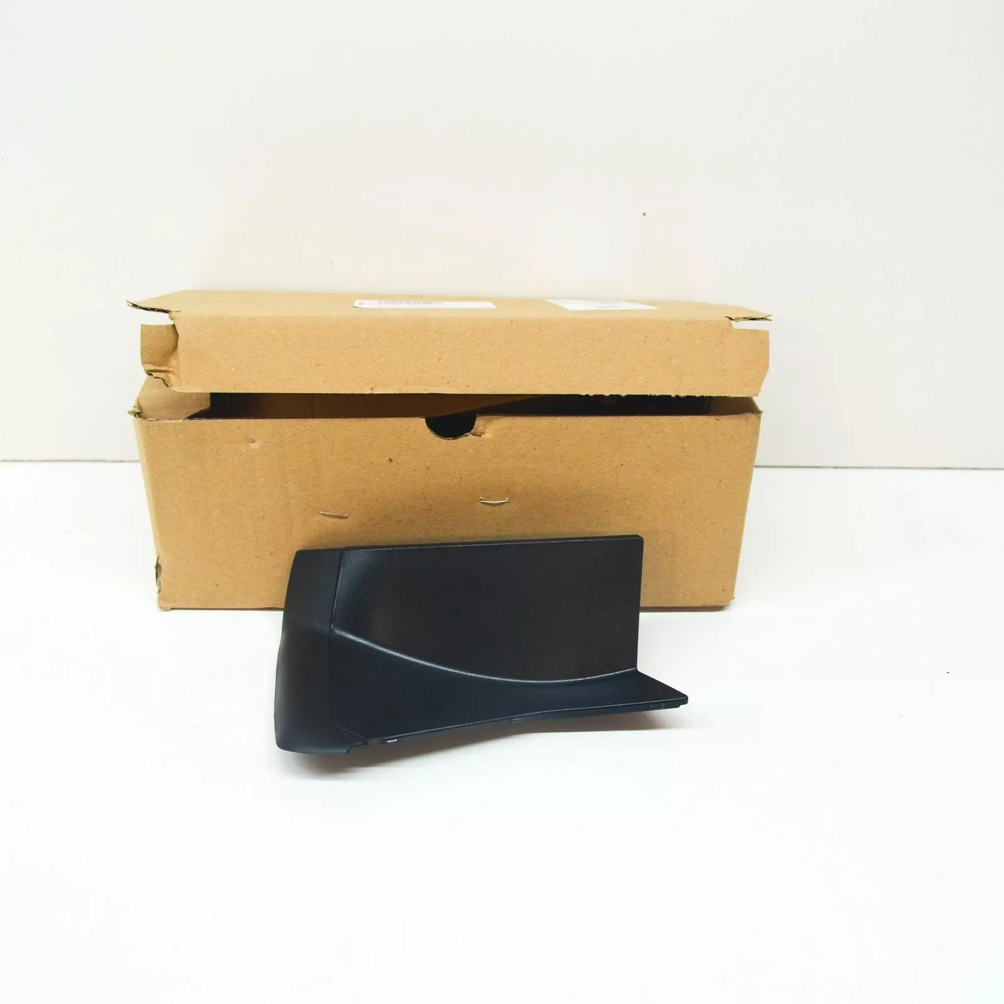 NEW AUDI A5 SPORTBACK 8W6 REAR LEFT TAILLIGHT CAP 8W6945253 ORIGINAL