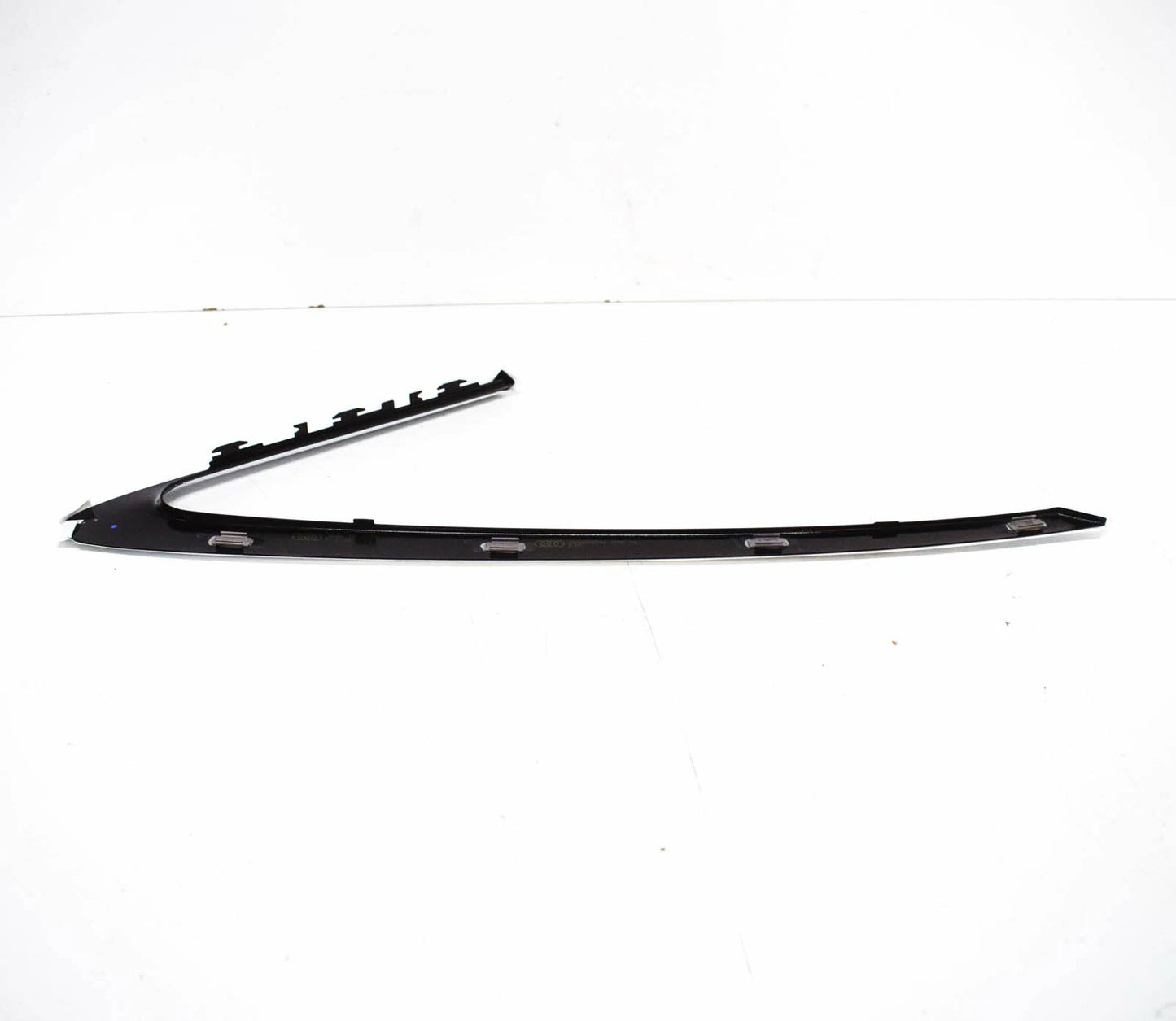 NEW AUDI A4 B9 RIGHT QUARTER PANEL REVEAL MOLDING 8W5853346AT94 ORIGINAL