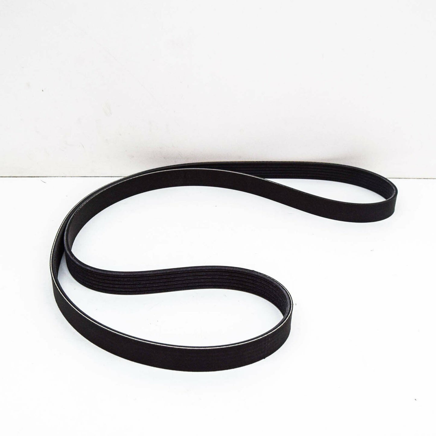 NEW AUDI A4 B6 ACCESSORY POLY V-BLET 06D903137E ORIGINAL