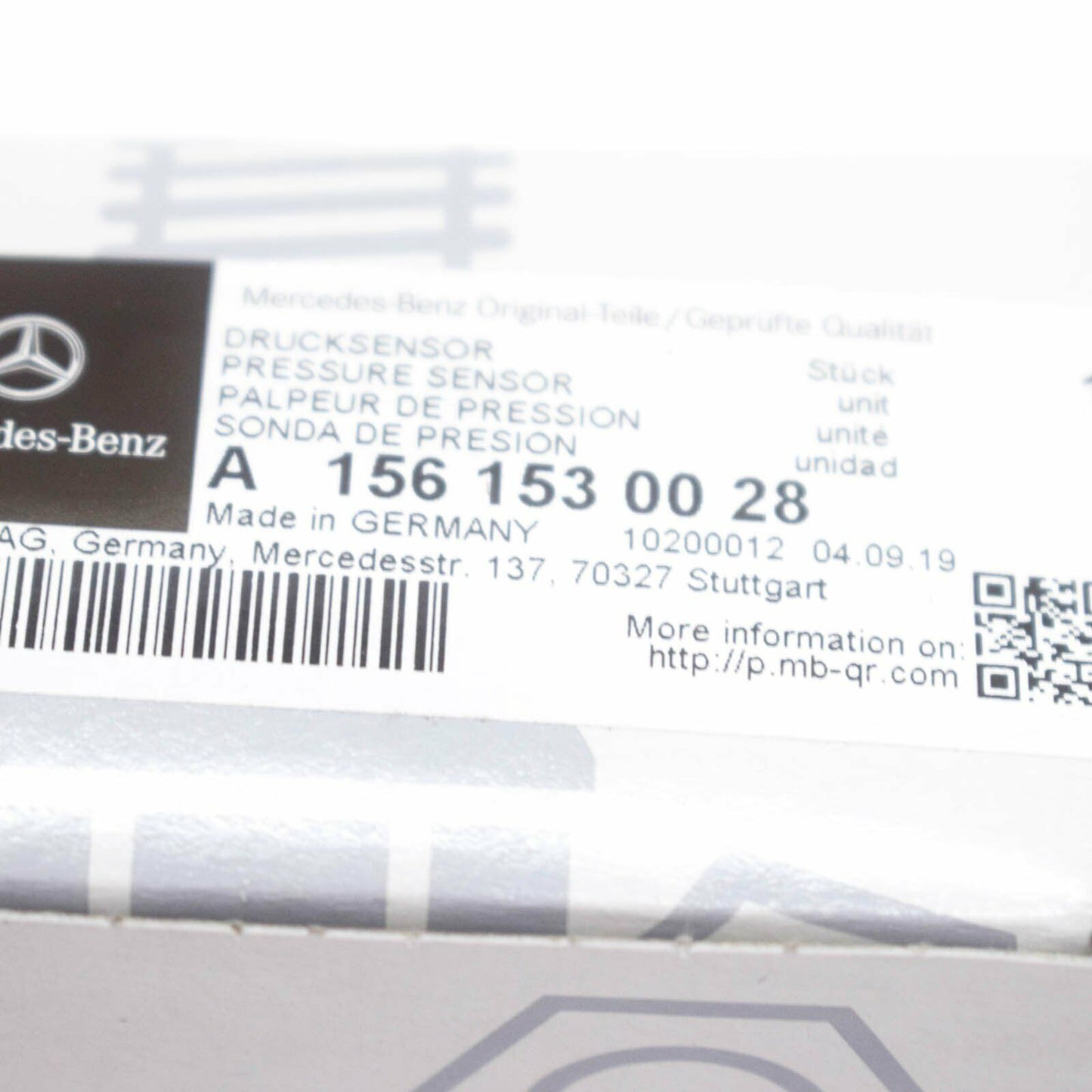 NEW MB GLA X156 FUEL PRESSURE REGULATOR 6.3L PETROL A1561530028 ORIGINAL