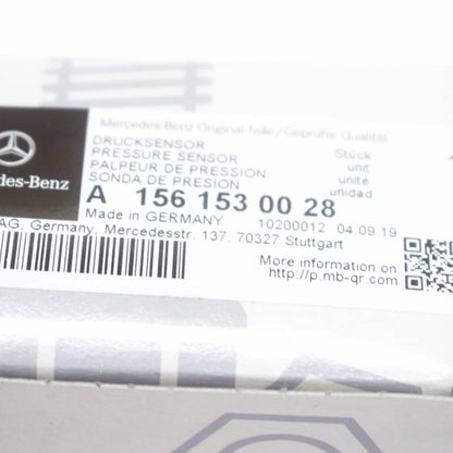 NEW MB GLA X156 FUEL PRESSURE REGULATOR 6.3L PETROL A1561530028 ORIGINAL