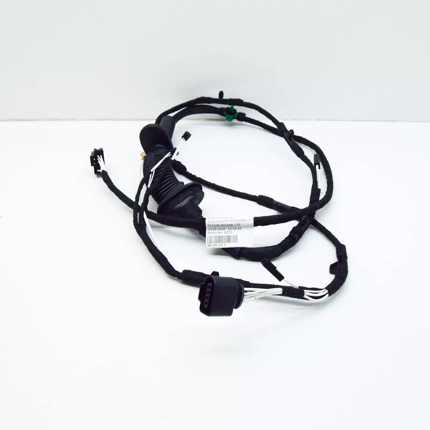 NEW VOLKSWAGEN PASSAT B7 TAILGATE CABLE HARNESS LOOM 3AF971147E ORIGINAL