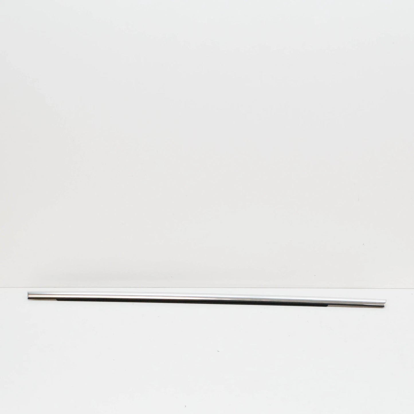 NEW AUDI A8 4H REAR RIGHT WINDOW SLOT SEAL WITH TRIM STRIP 4H4853764C2ZZ