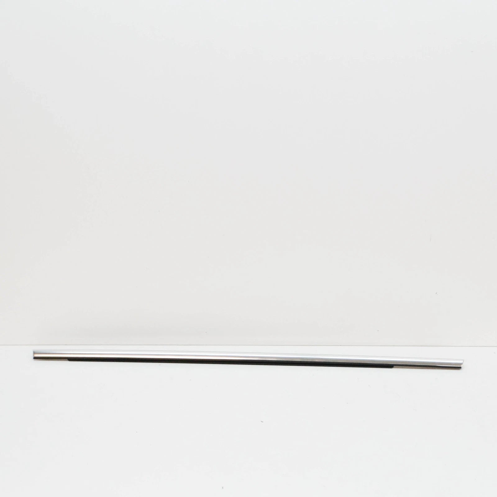 NEW AUDI A8 4H REAR RIGHT WINDOW SLOT SEAL WITH TRIM STRIP 4H4853764C2ZZ