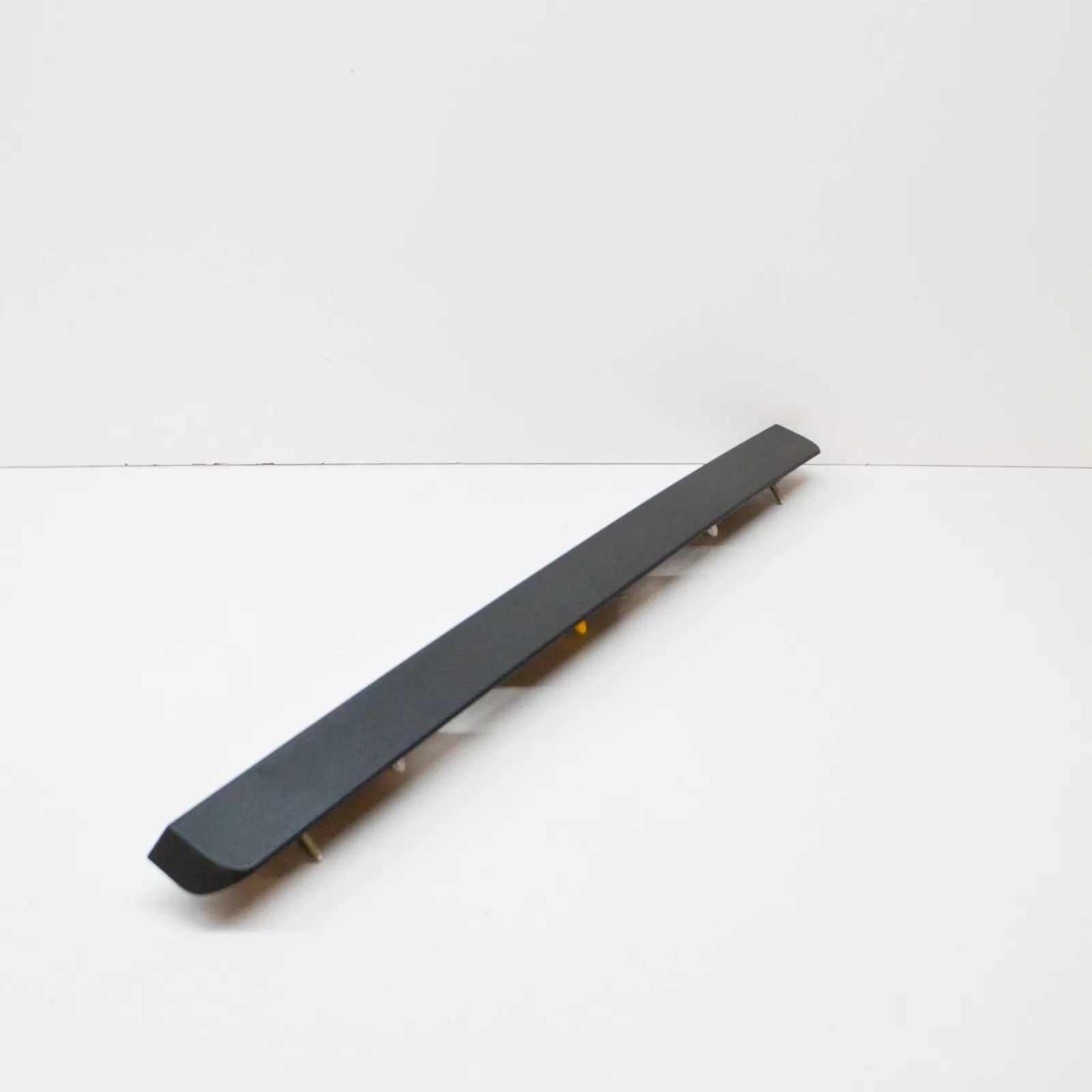 NEW MB SPRINTER 906 REAR LICENSE PLATE LAMP HANDLE TRIM A90674009009B51