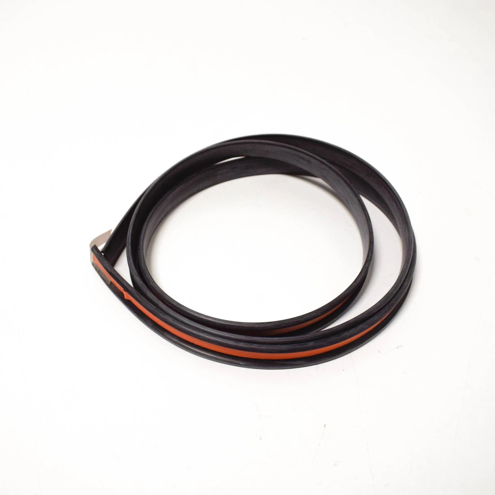 NEW MERCEDES-BENZ ML W163 TAILGATE BELOW SEAL A1637481720 ORIGINAL