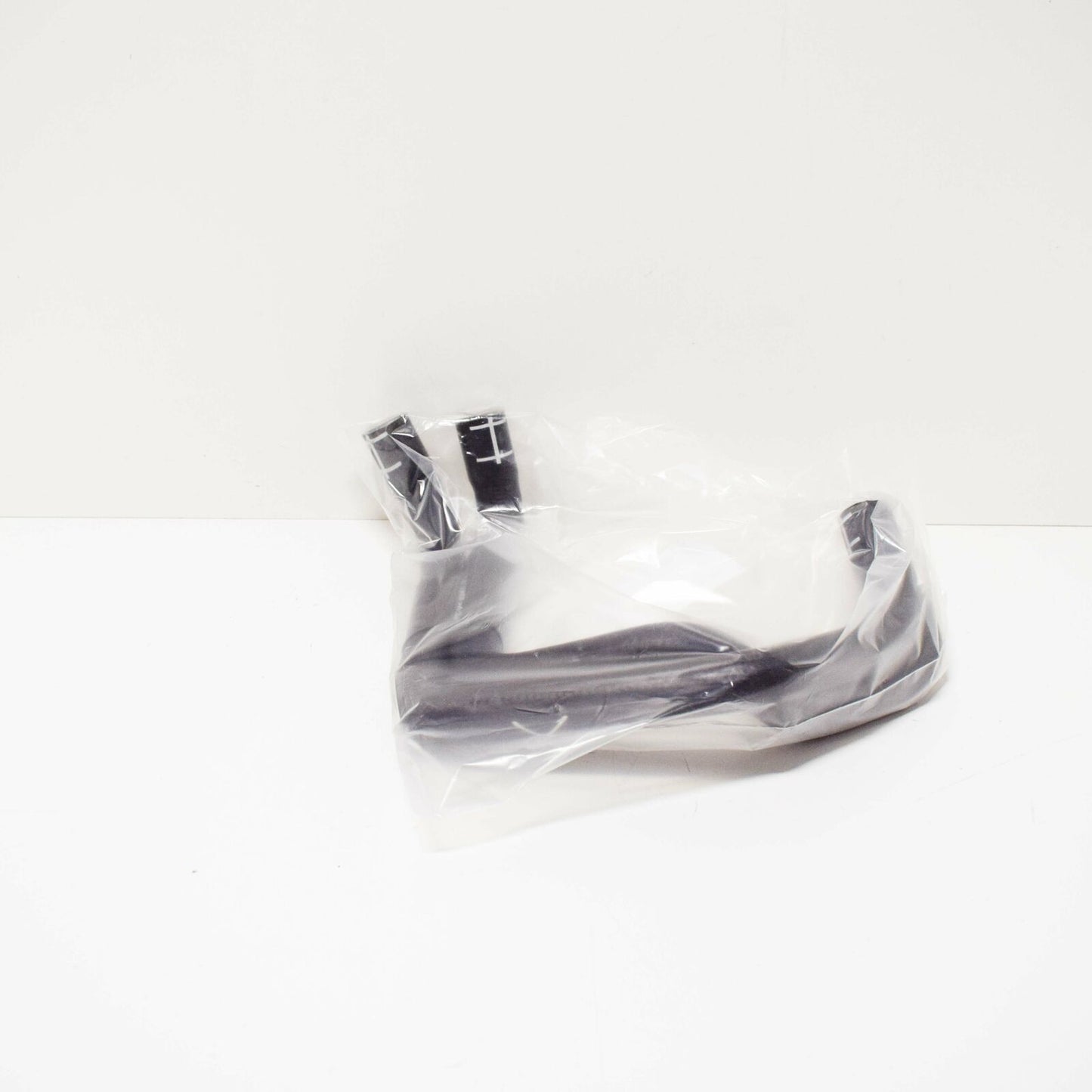 NEW VOLKSWAGEN TOUAREG 7L COOLANT WATER PIPE HOSE 7L0122073AC ORIGINAL