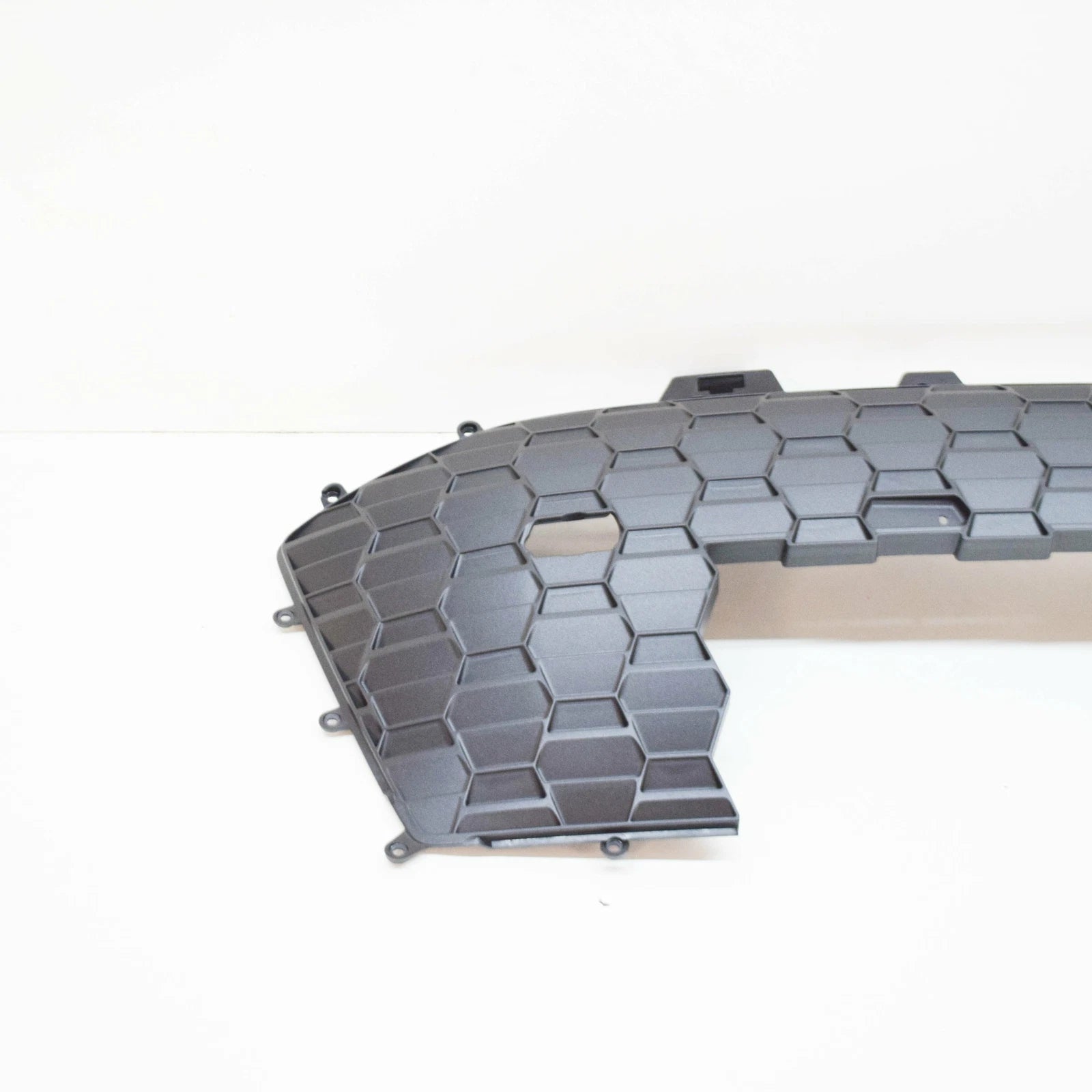 NEW AUDI R8 4S FRONT BUMPER MIDDLE SECTION 4S0853037F 2018