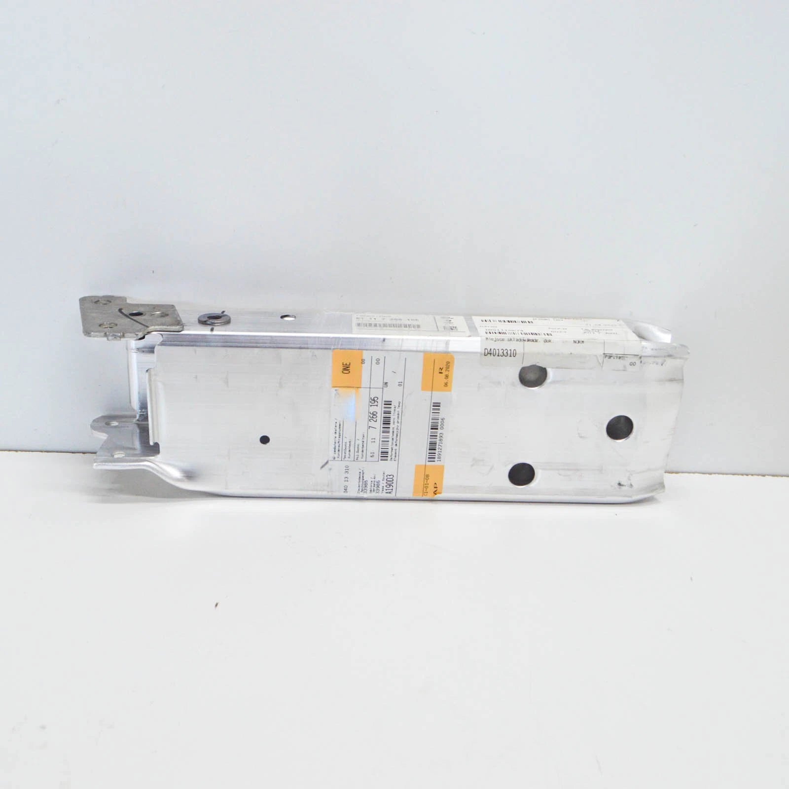 NEW BMW 2 F22 FRONT BUMPER CRASH BAR LEFT CARRIER 51117266195 7266195 ORIGINAL