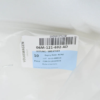 NEW VW TOUAREG CR ENGINE BREATHER LINE 06M121692AD ORIGINAL